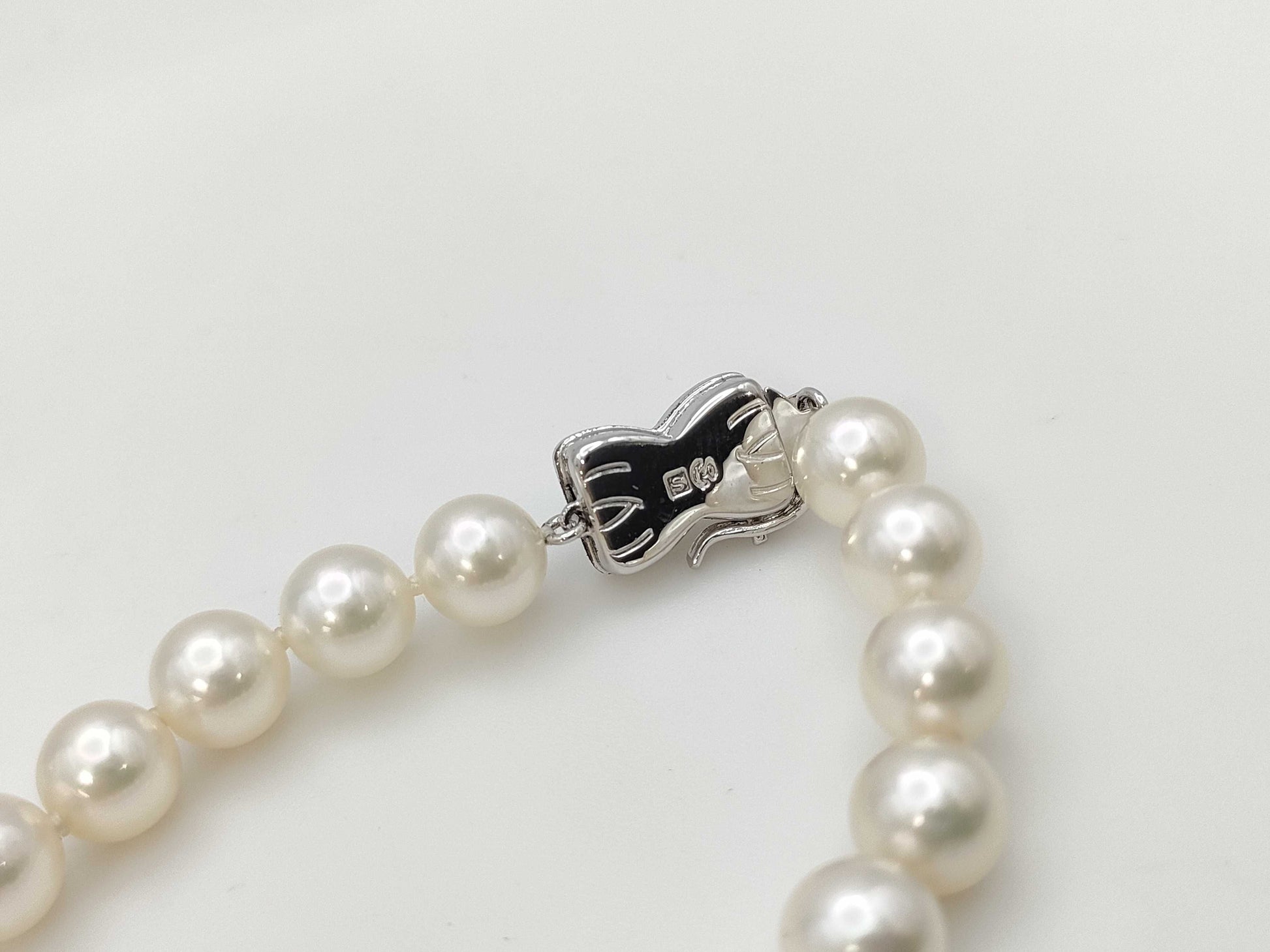 TASAKI Pearl Diameter Approx. 7.2-7.5mm SV 32.3g/ Pearl Diameter Approx. 8.5mm D0.06ct PT900 6.4g/ Pearl Diameter Approx. 7.4-7.7mm METAL/K14WG 2.0gOther Accessories