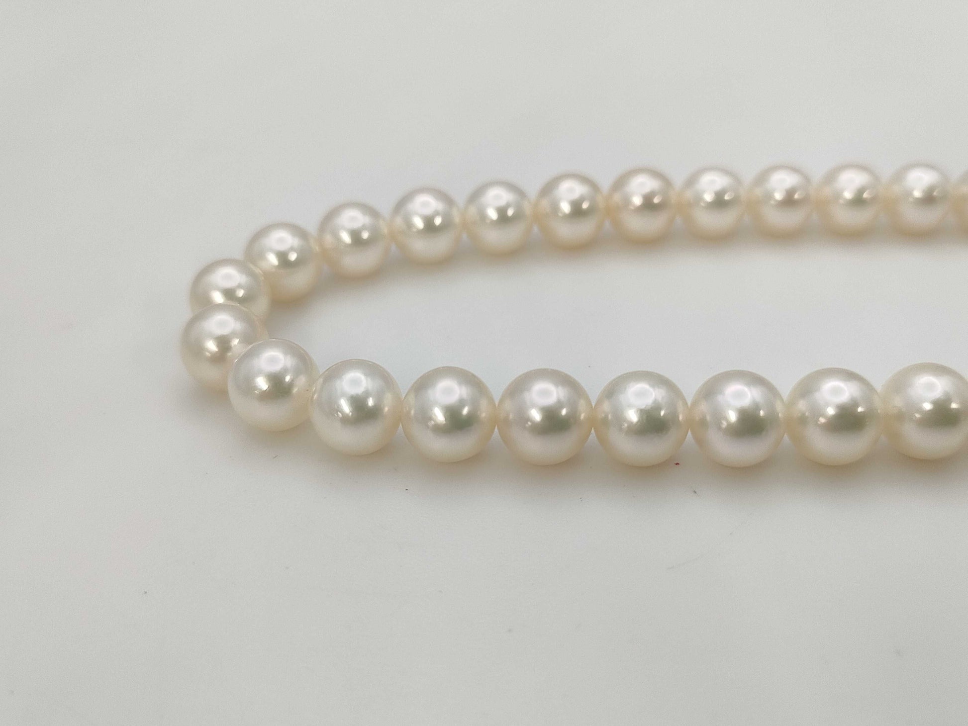 TASAKI Pearl Diameter Approx. 7.2-7.5mm SV 32.3g/ Pearl Diameter Approx. 8.5mm D0.06ct PT900 6.4g/ Pearl Diameter Approx. 7.4-7.7mm METAL/K14WG 2.0gOther Accessories