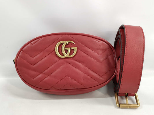 GUCCI GG Marmont Pouch