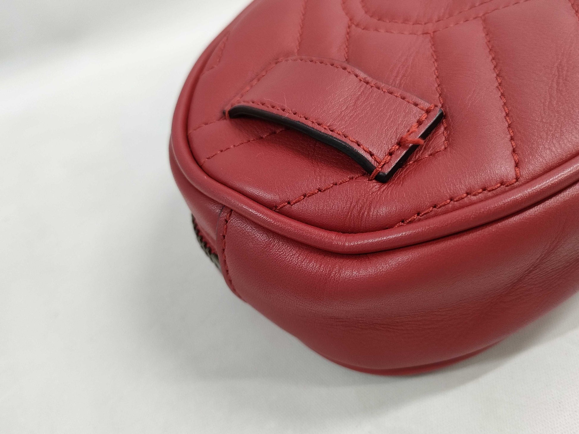 GUCCI GG Marmont Pouch