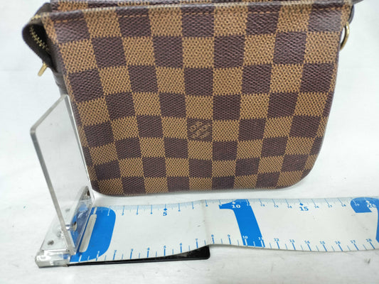 LOUIS VUITTON Damier Truth Makeup N51982 Pouch Handbag