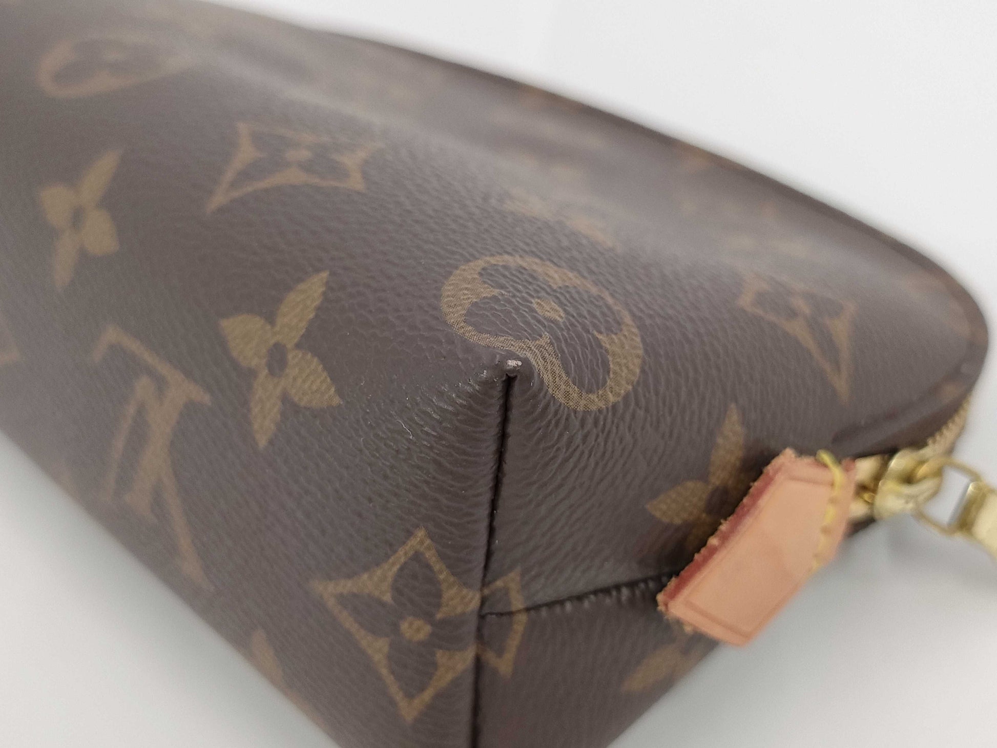 LOUIS VUITTON Vuitton? Monogram Pochette Cosmetic PM Monogram M47515 Pouch Pouch