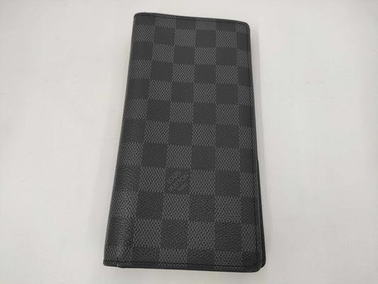 LOUIS VUITTON Vuitton Damier Graffit N62665 Porte-Feuille Brazza Wallet Wallet