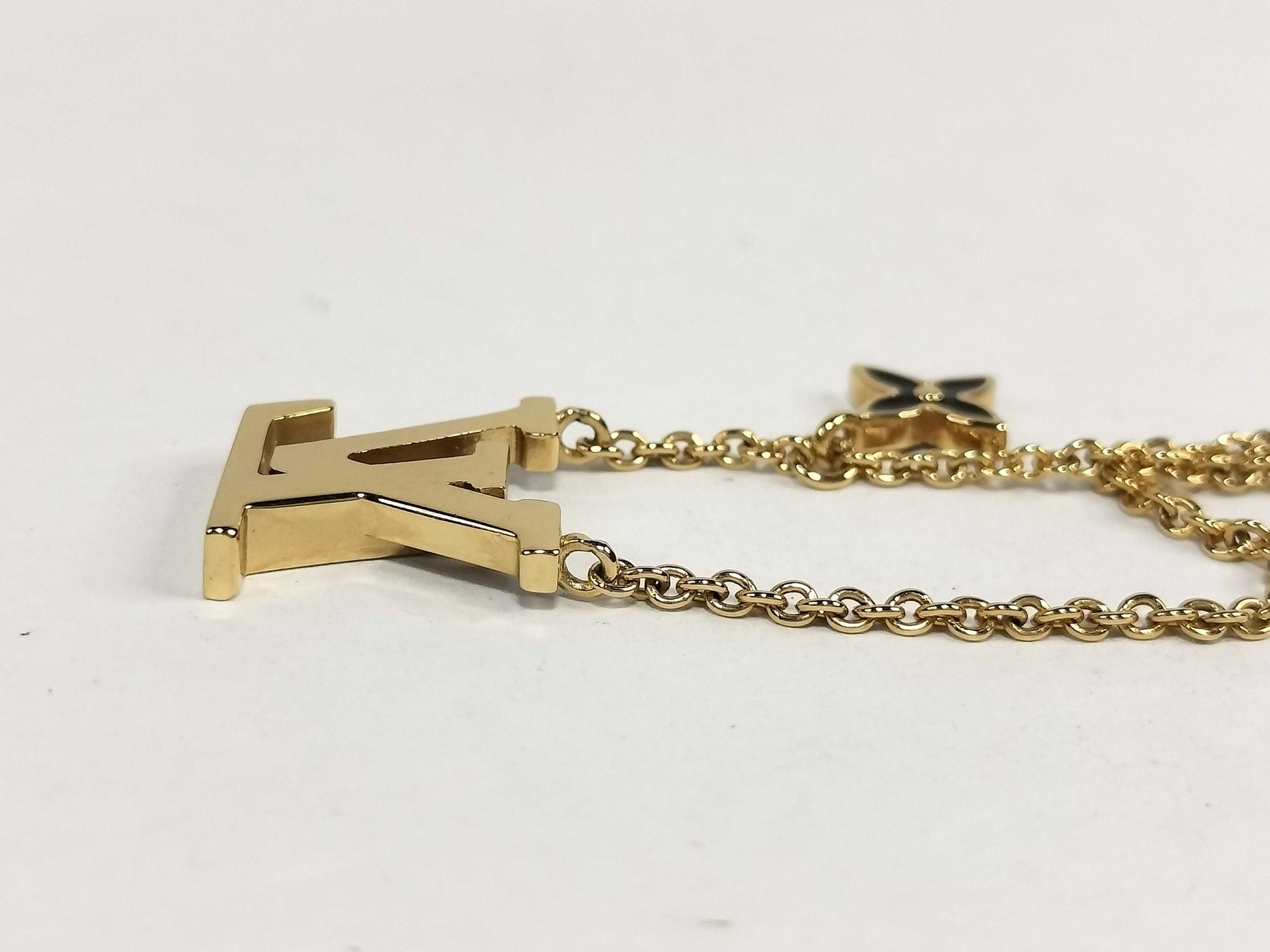 LOUIS VUITTON LV Iconic Enamel Necklace M02147 Necklace