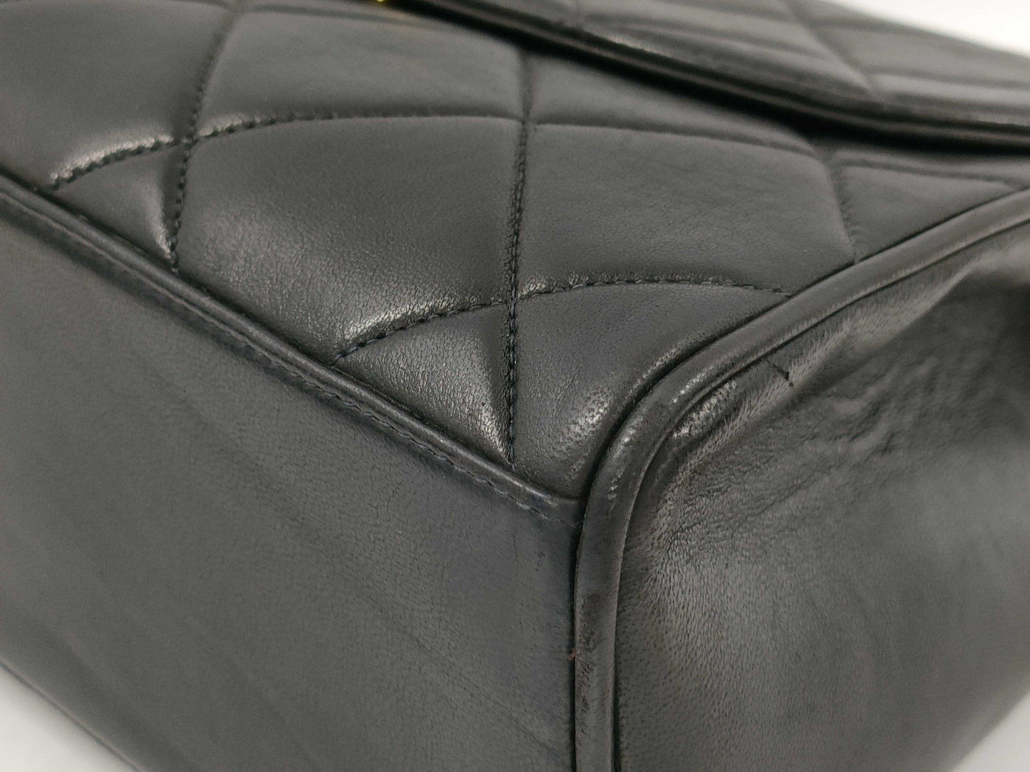 CHANEL Lambskin Matelasse Chain Handbag Shoulder Bag