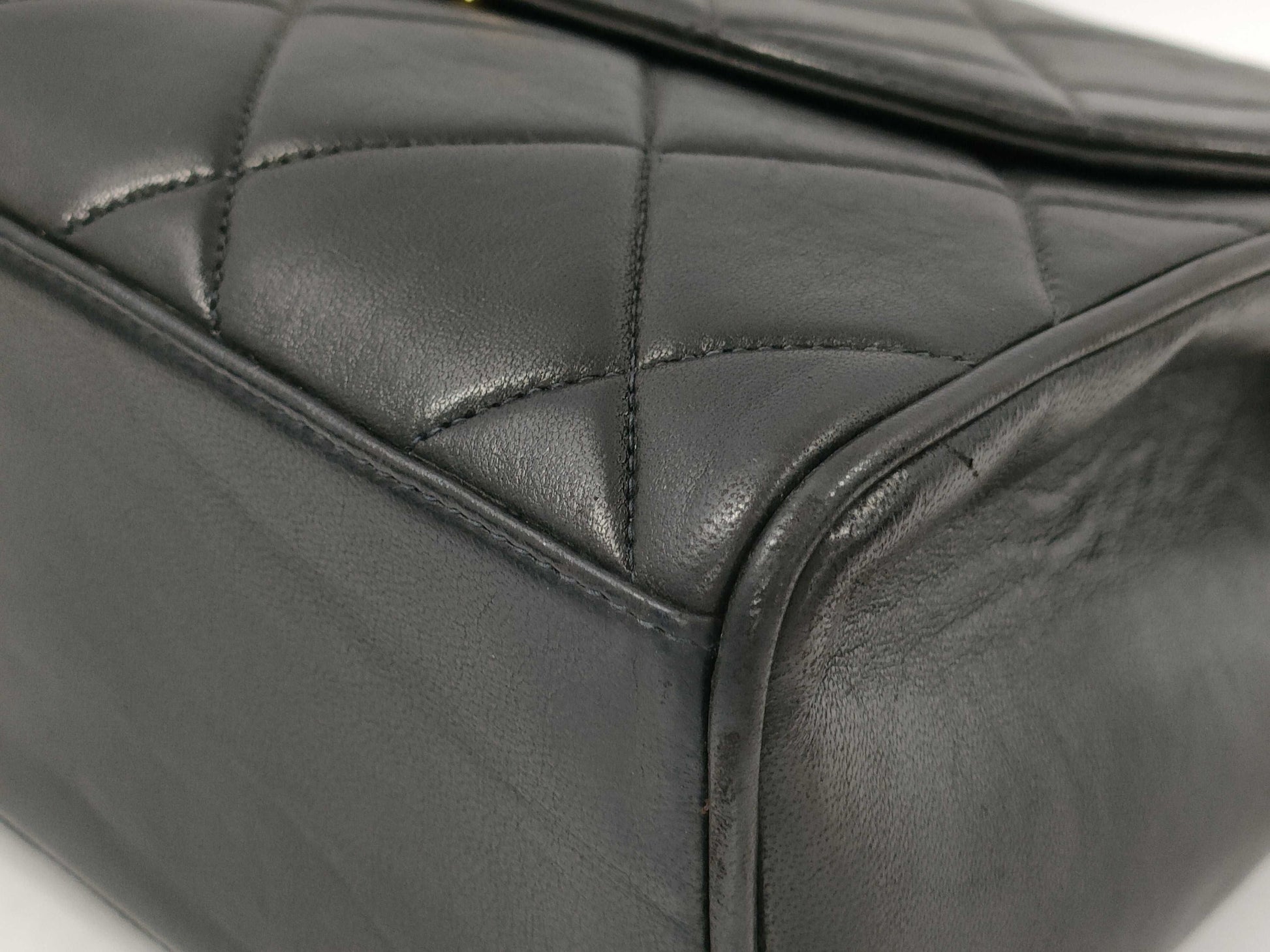 CHANEL Lambskin Matelasse Chain Handbag Shoulder Bag