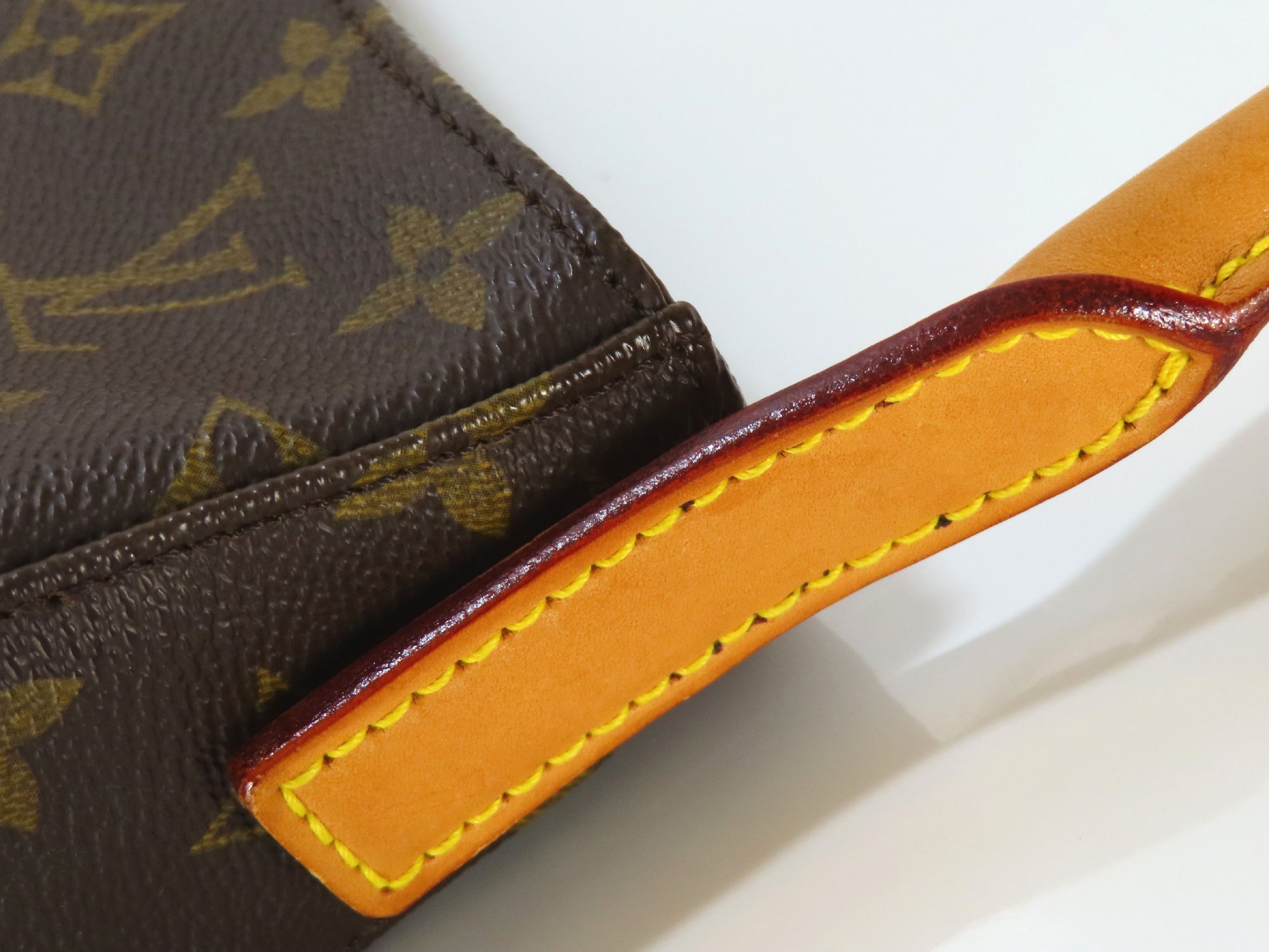 LOUIS VUITTON Monogram M51146 Looping MM Shoulder Bag