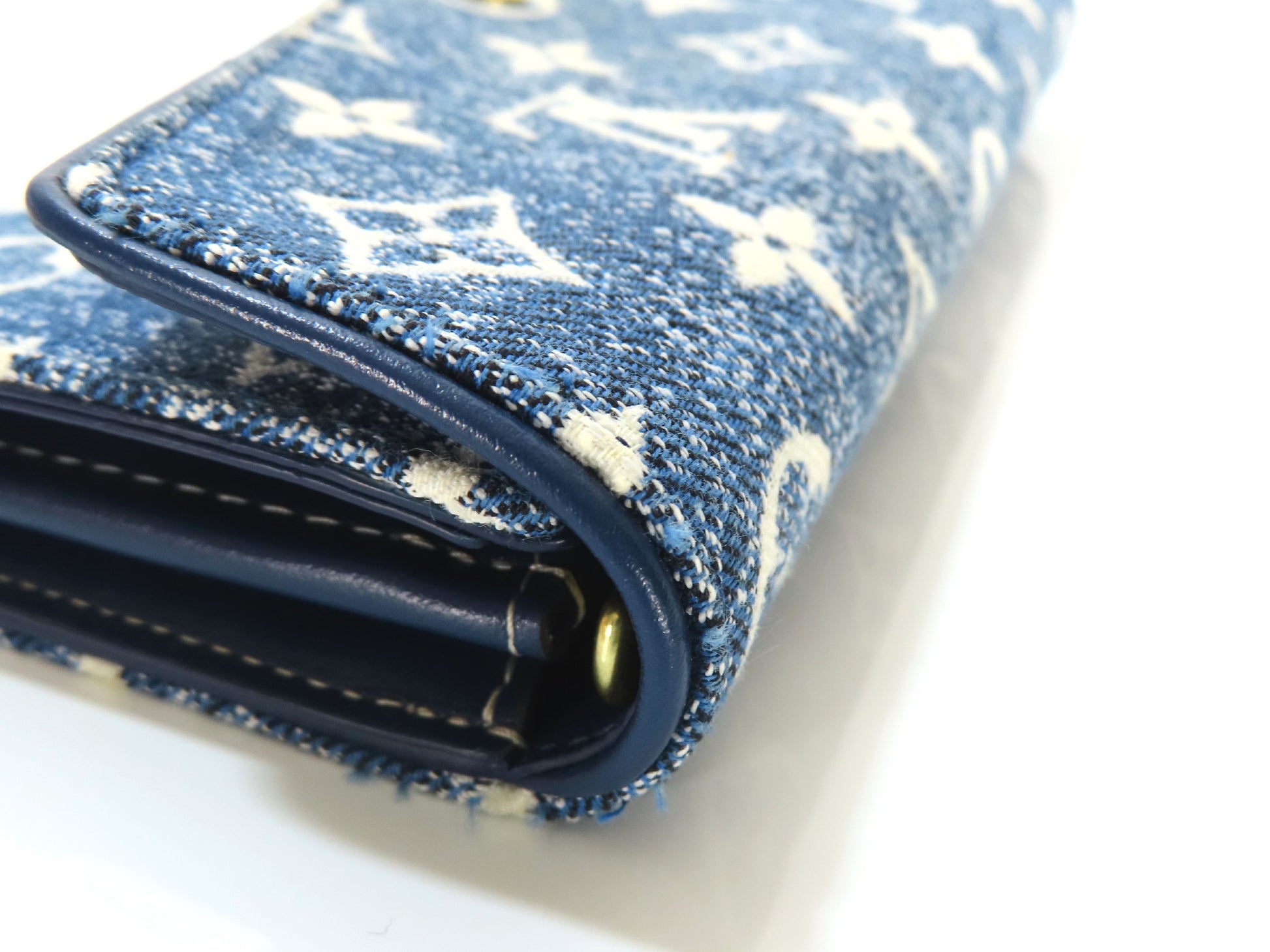 LOUIS VUITTON Monogram Denim M81183 RFID Jacquard Portefeuille Sarah Wallet