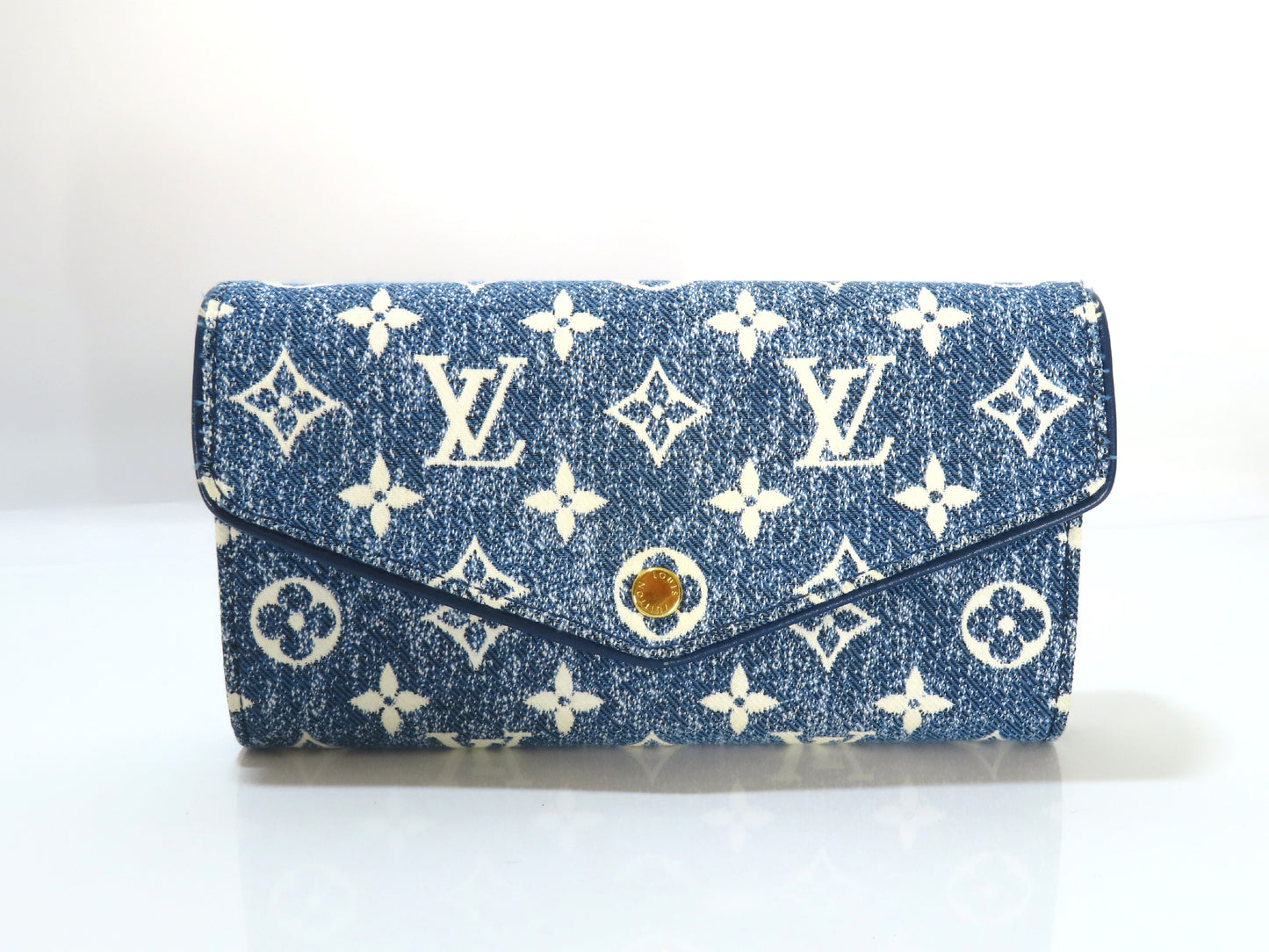 LOUIS VUITTON Monogram Denim M81183 RFID Jacquard Portefeuille Sarah Wallet
