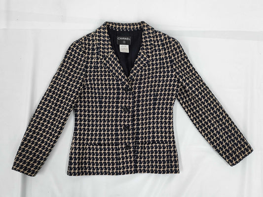 CHANEL Size 40 M P17432 01P Jacket