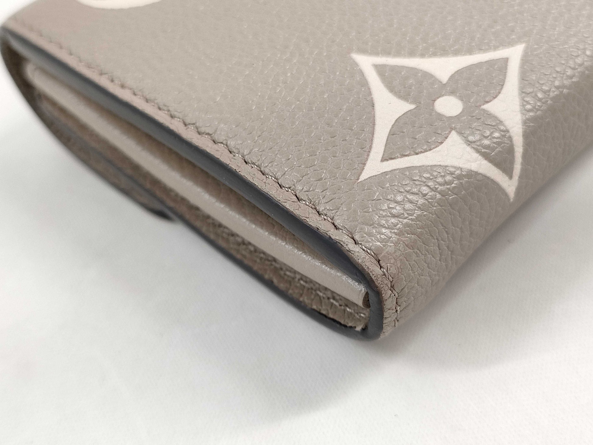 LOUIS VUITTON Portefeuille Sarah Empreinte Wallet