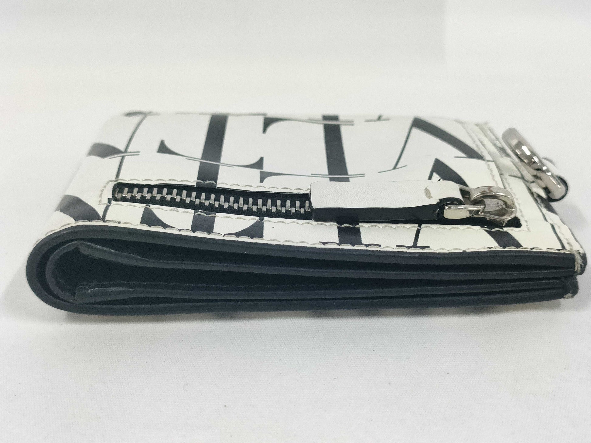 VALENTINO VALENTINO Bifold Wallet with Billfold