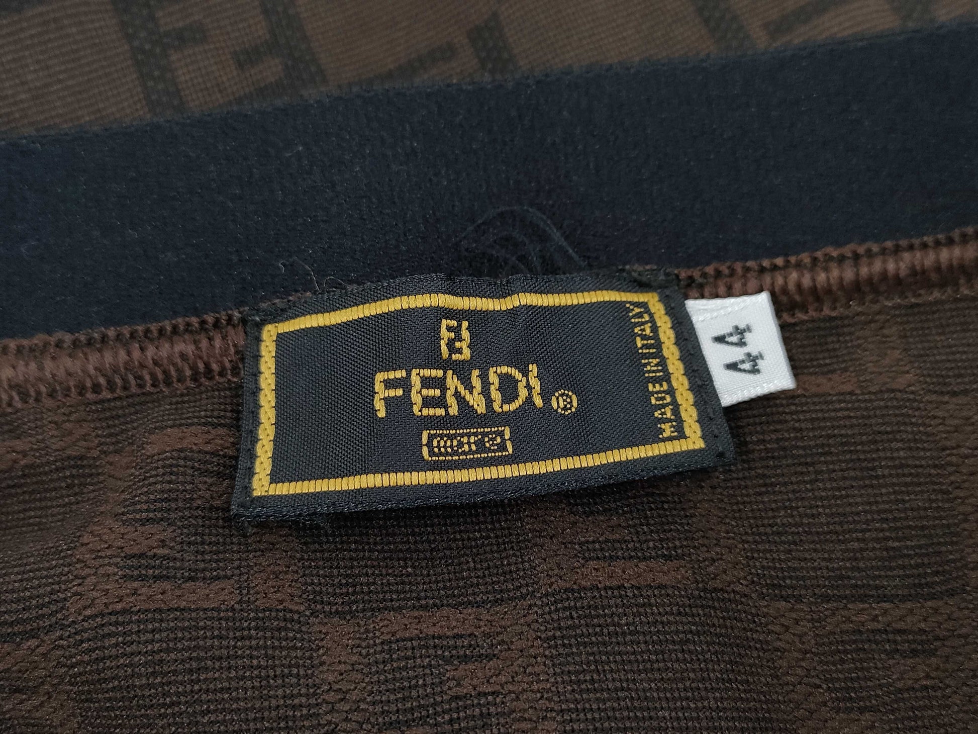 FENDI tight skirt size 44 skirt