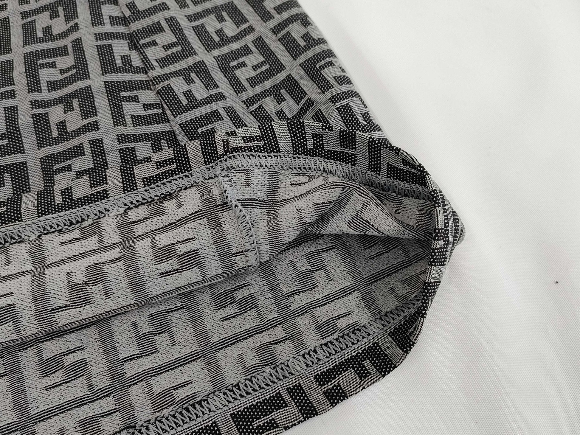 FENDI tight skirt size 42 skirt