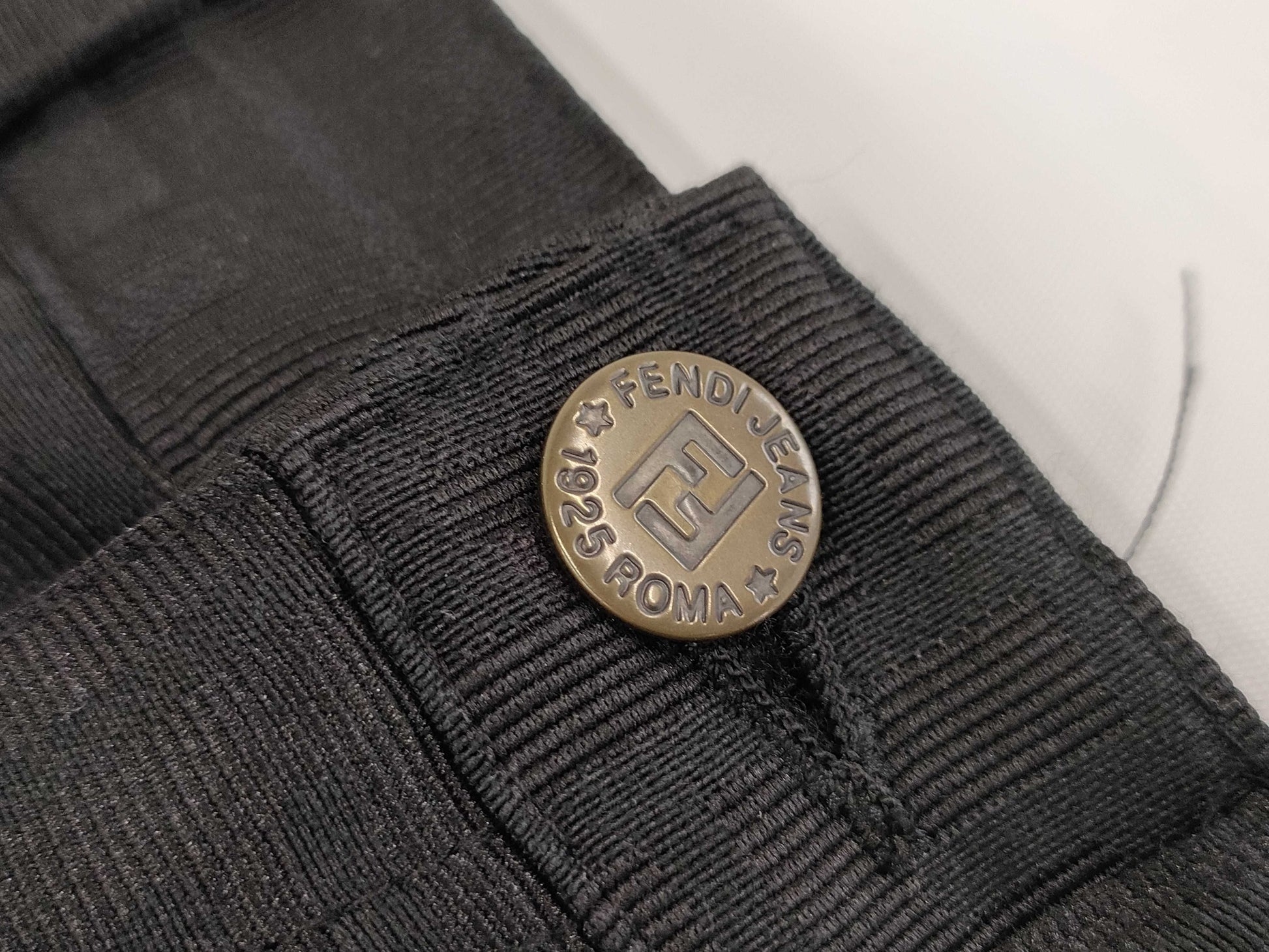FENDI 42 Cropped Pants