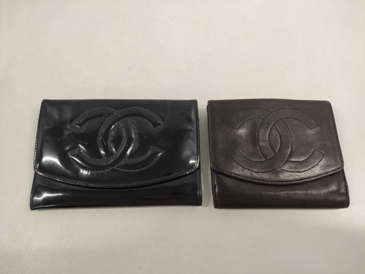 CHANEL 2-piece wallet set