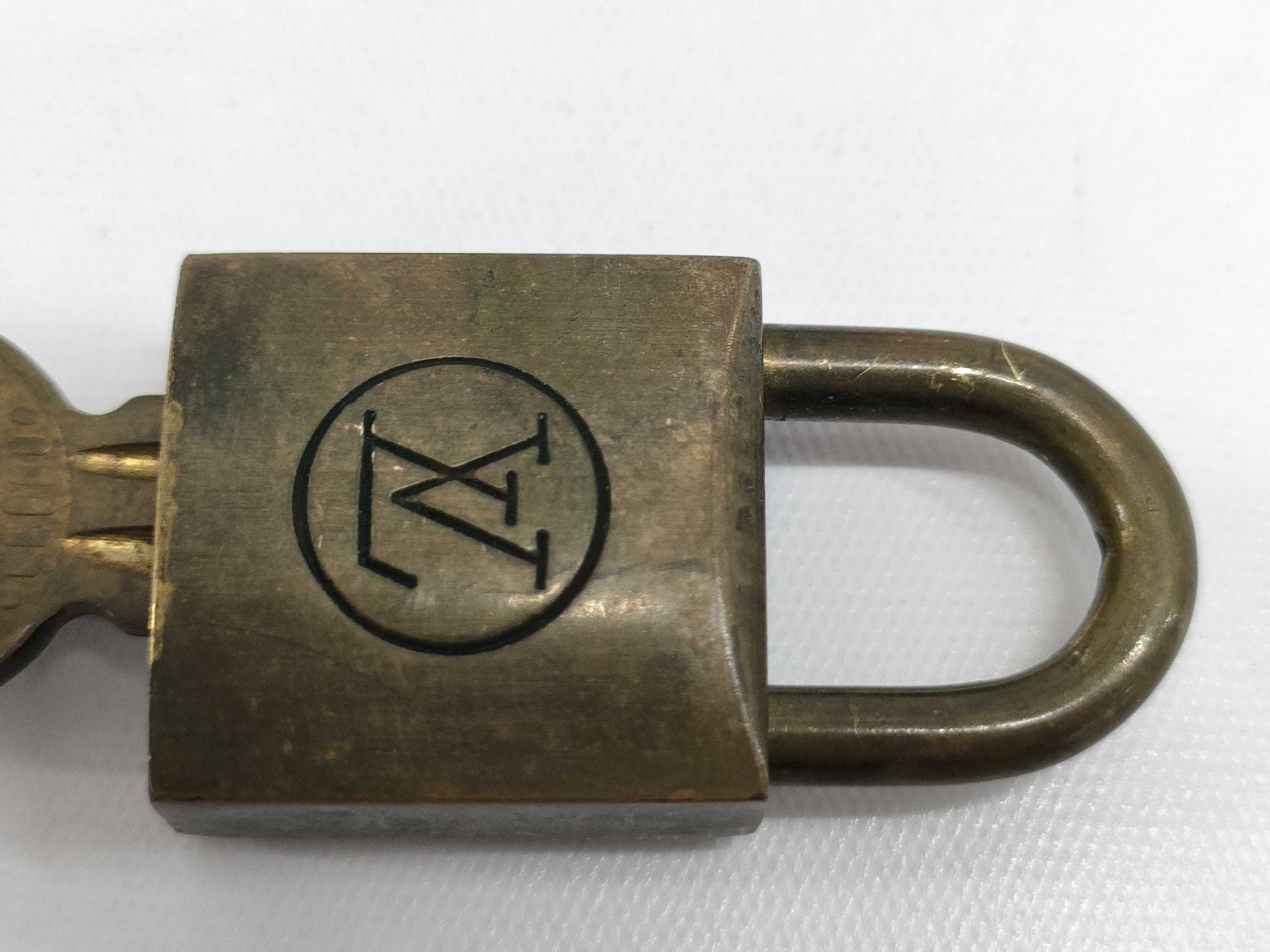 LOUIS VUITTON LOUISVUITTON Cadena, 10 keys, and other accessories