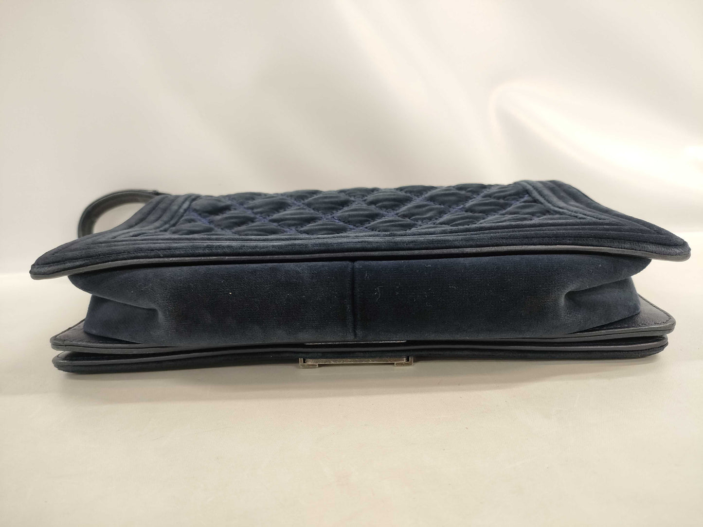 CHANEL Chain 19930883 Suede No. 1 Shoulder Bag