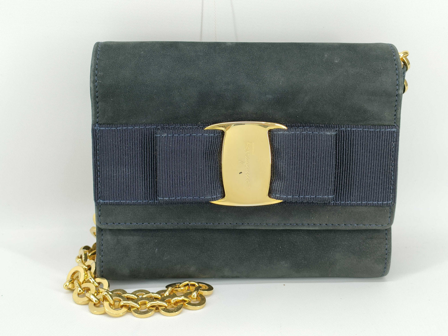 Salvatore Ferragamo Vara Chain Shoulder Bag