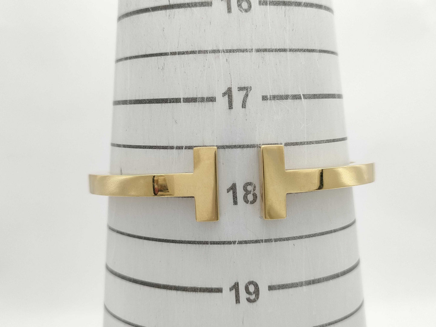 Tiffany & Co. T Square YG Au750 28.2g Bracelet Bangle