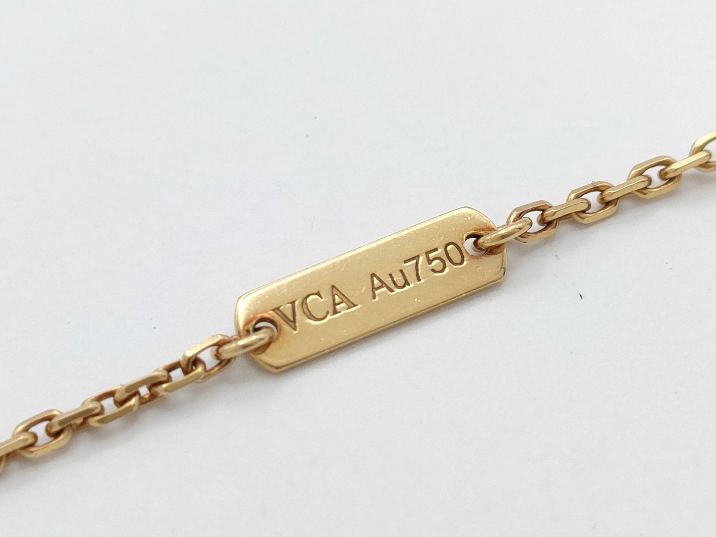 Van Cleef&Arpels Vintage Alhambra Guilloche YG Au750 6.5g Necklace