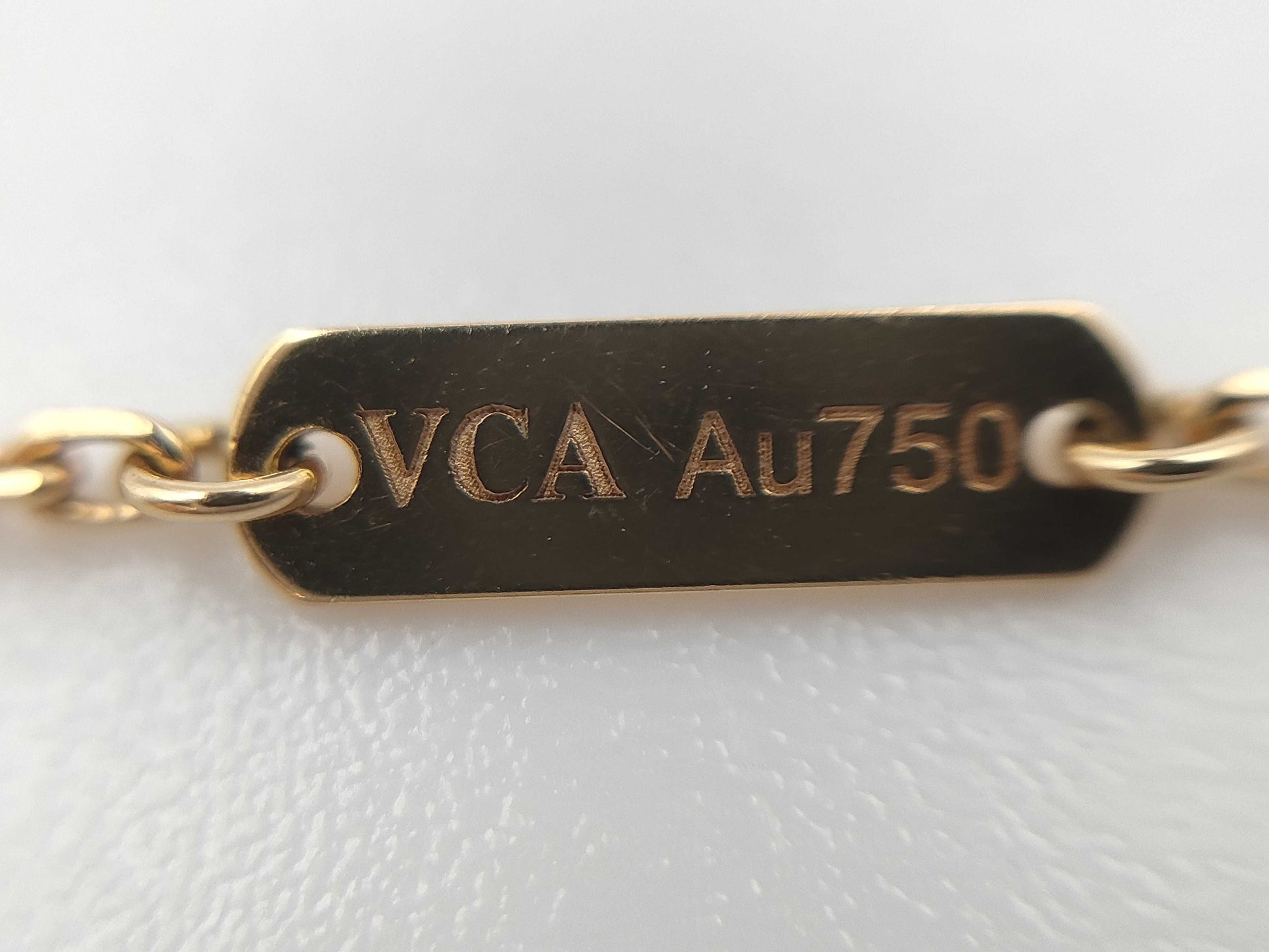 Van Cleef&Arpels Vintage Alhambra Guilloche YG Au750 6.9g Necklace