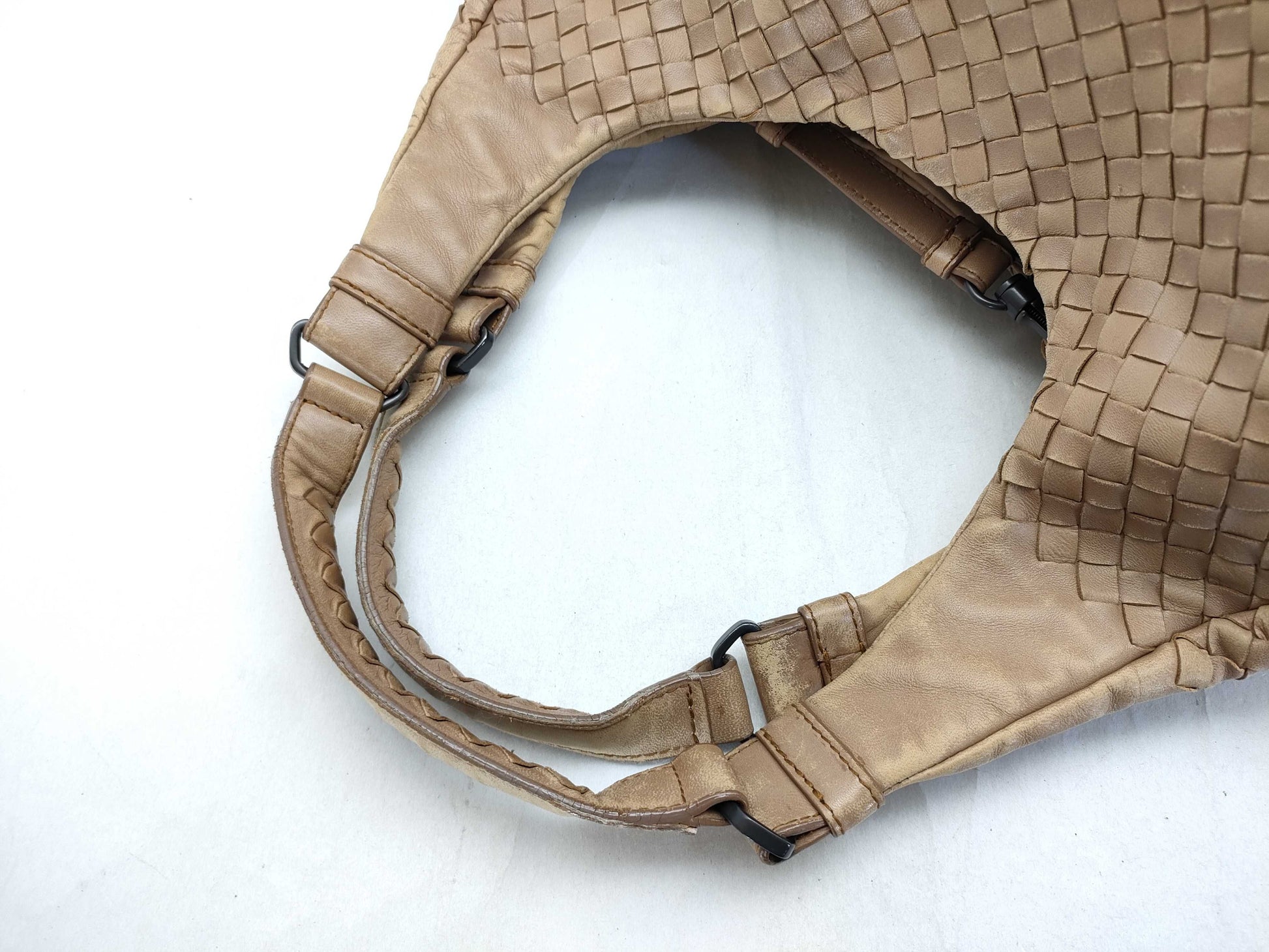 BOTTEGA VENETA Intrecciato Handbag Bottega Veneta Intrecciato Handbag
