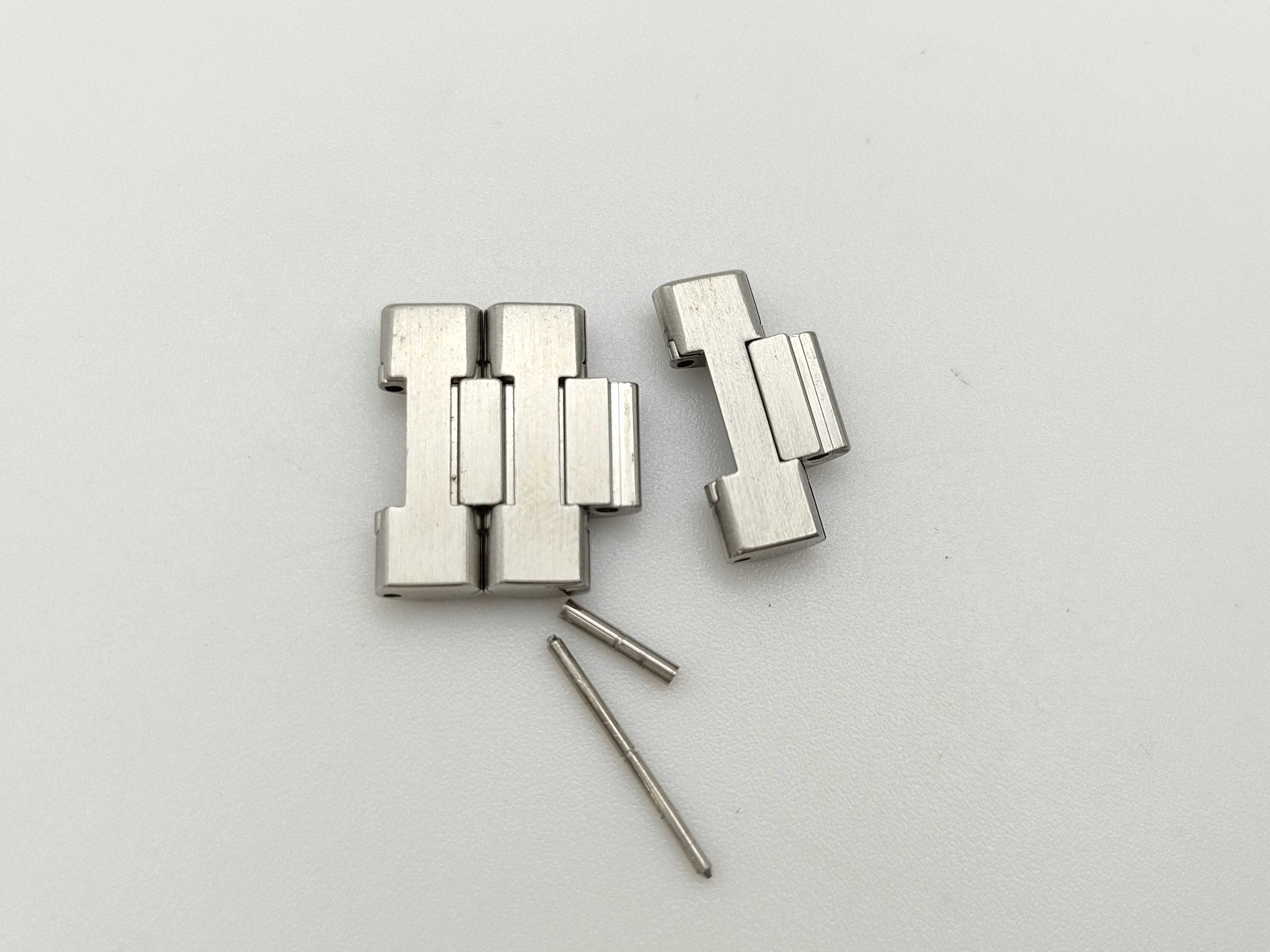 OMEGA Link Unisex