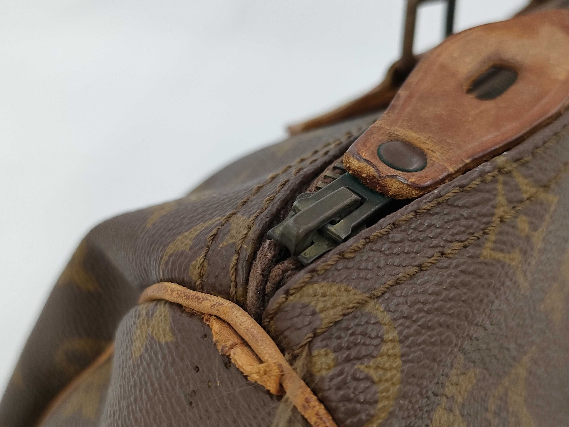 LOUIS VUITTON Louis Vuitton Speedy 30 Boston Bag