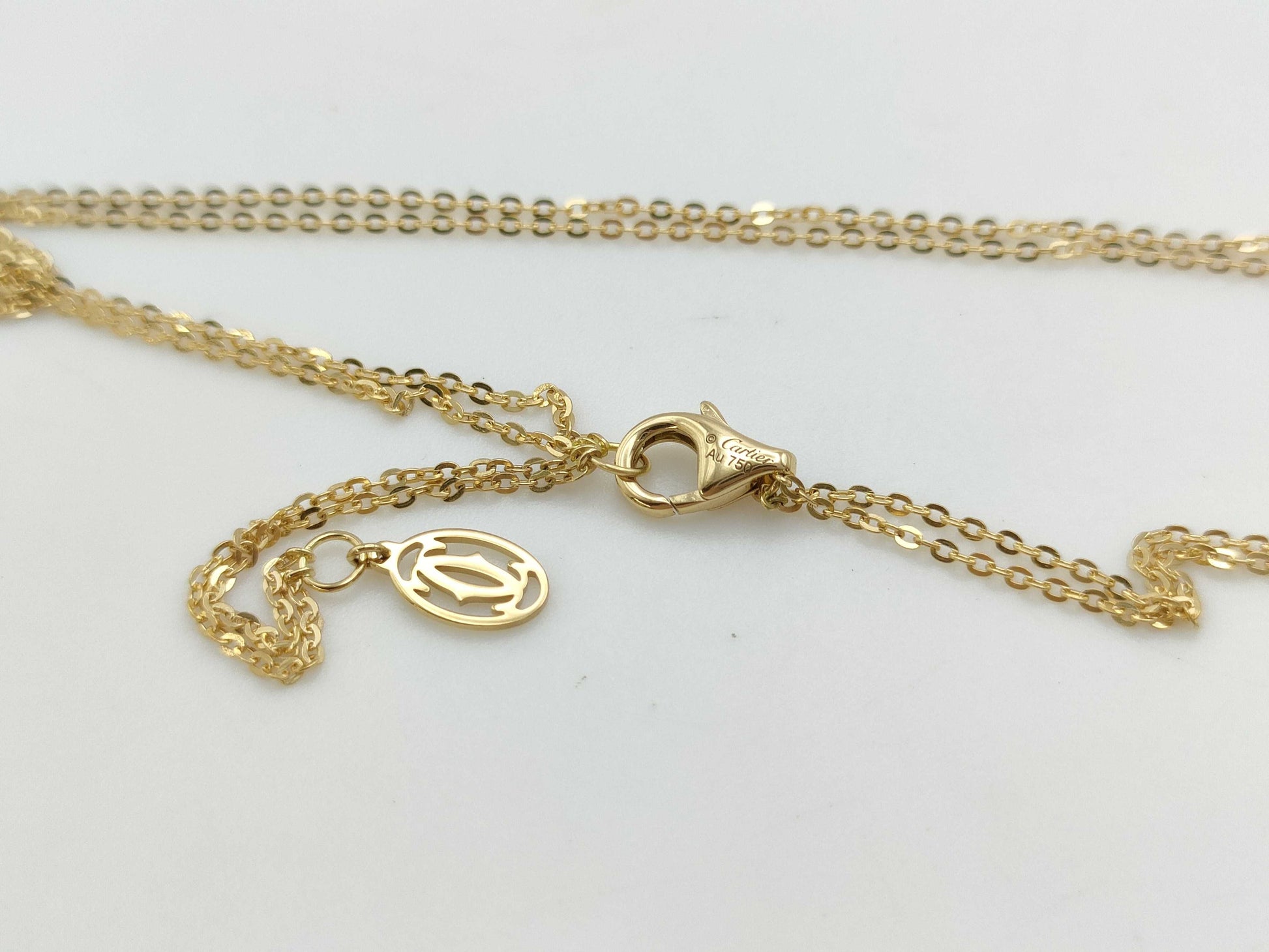 Cartier Baby Trinity AU750 3.5g Necklace