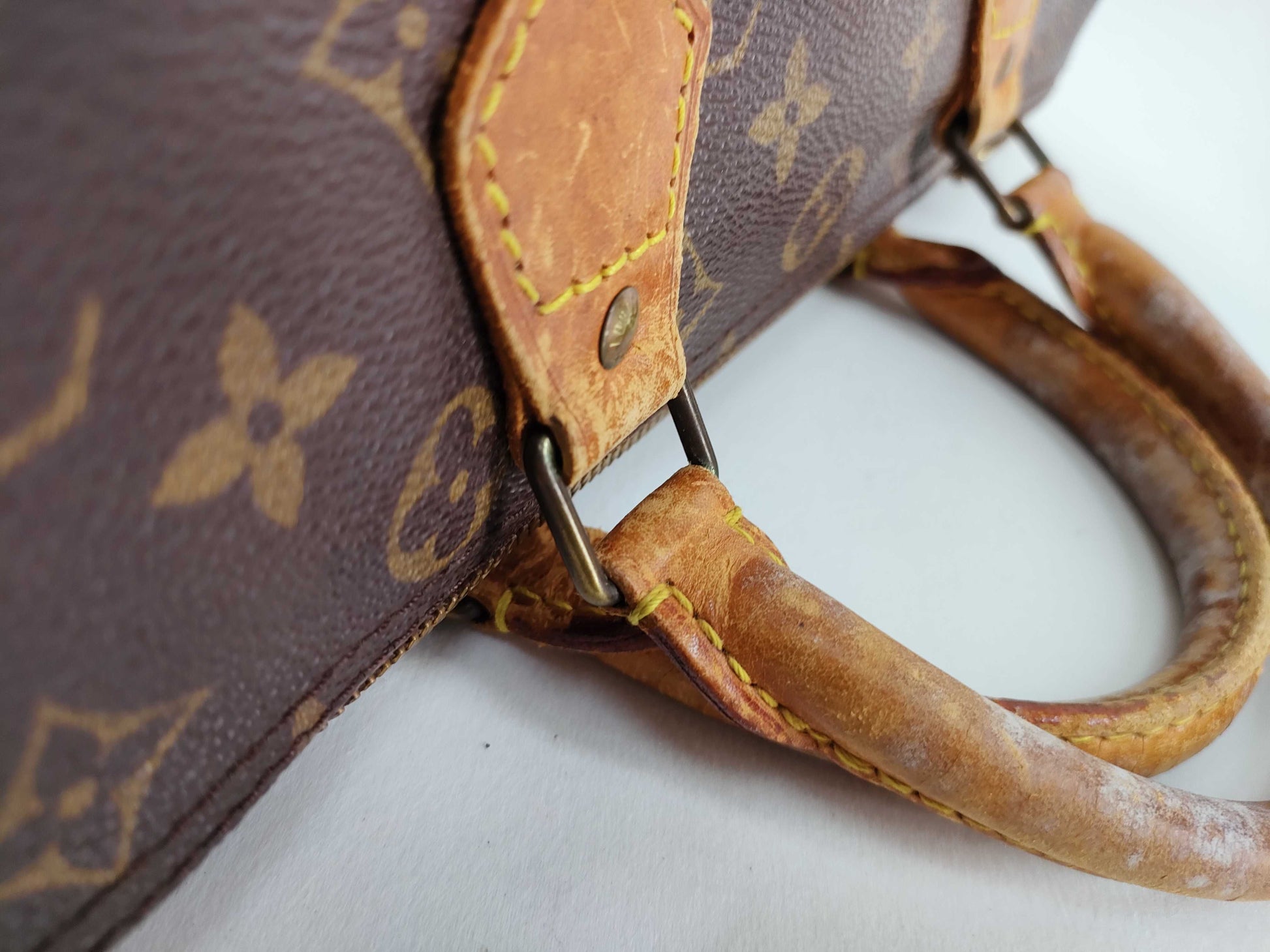 LOUIS VUITTON Monogram Louis Vuitton Speedy 30 Boston Bag
