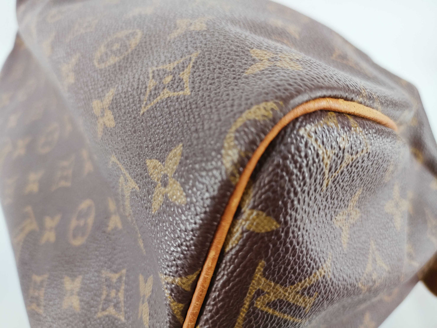 LOUIS VUITTON Monogram Louis Vuitton Speedy 30 Boston Bag