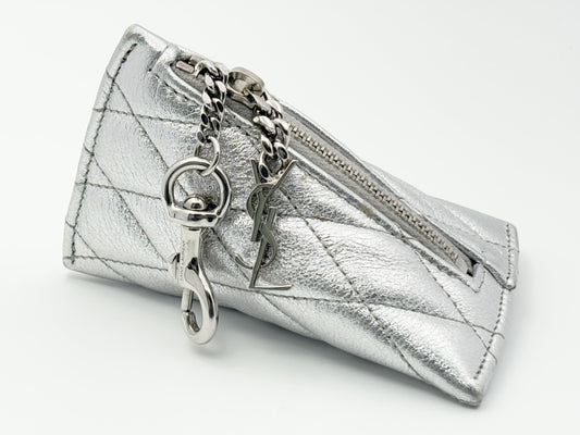 SAINT LAURENT 669925 Berlingo Triangle Leather YSL Logo Charm Coin Case with Keyring Metallic Silver Coin Case