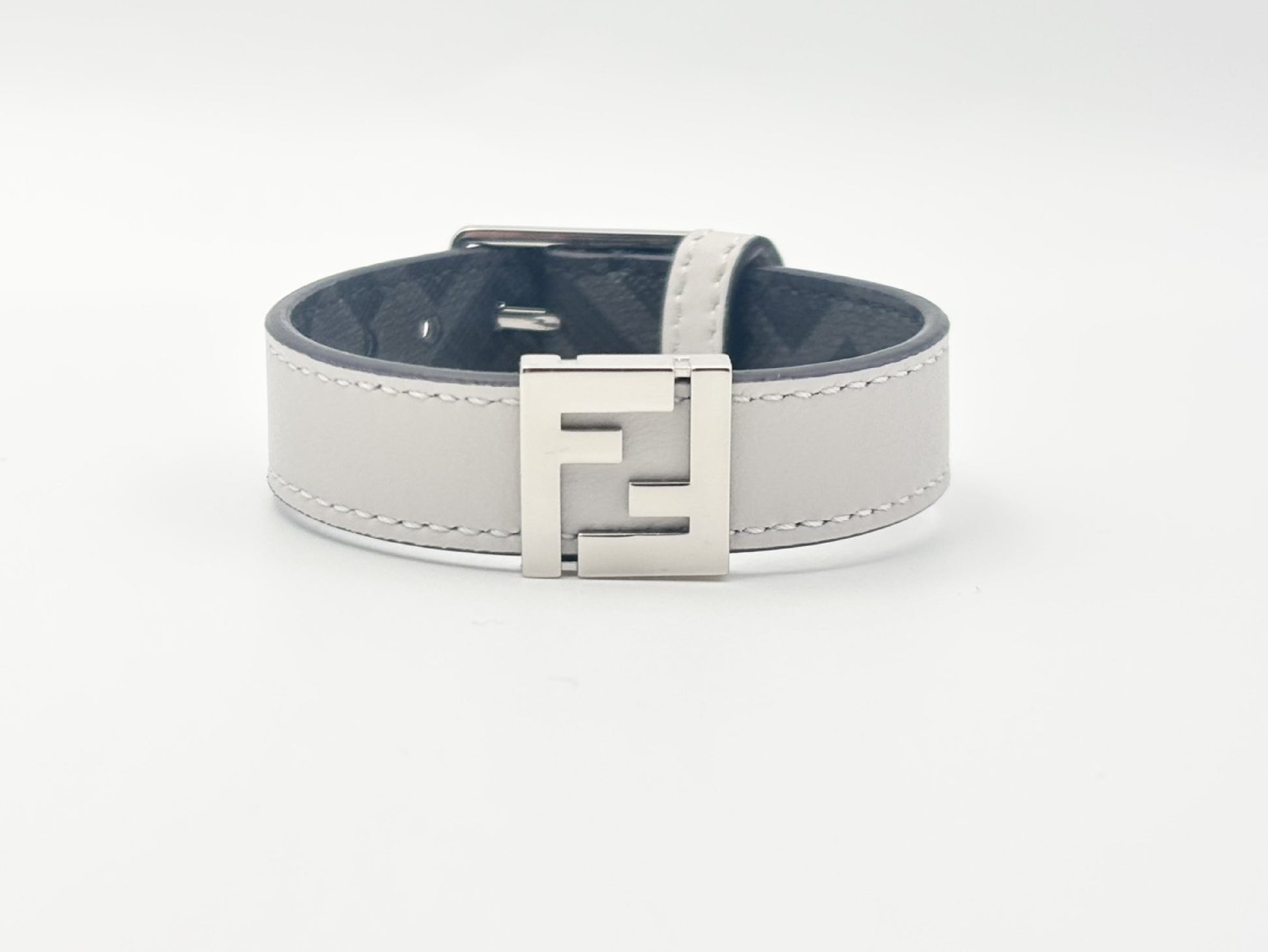 FENDI Fendi 7AJ682 FF Logo Reversible #S PVCx Leather Grey Current Bracelet Bangle