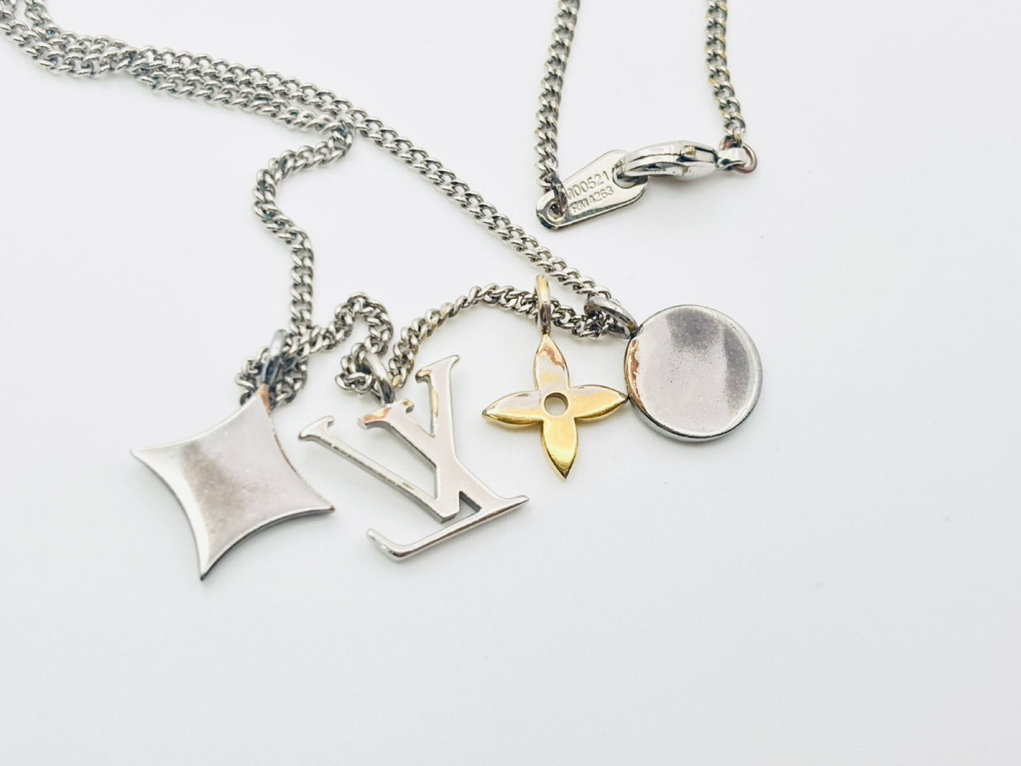 LOUIS VUITTON Vuitton M00521 Pendant LV Instinct RM4263 Necklace