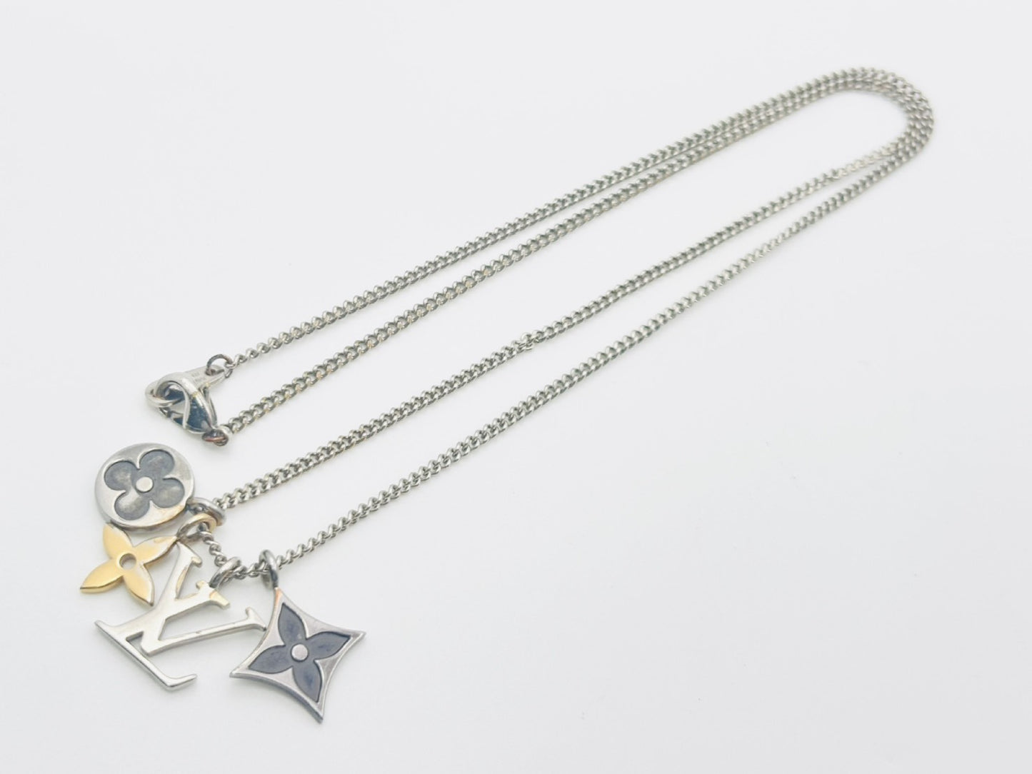 LOUIS VUITTON Vuitton M00521 Pendant LV Instinct RM4263 Necklace