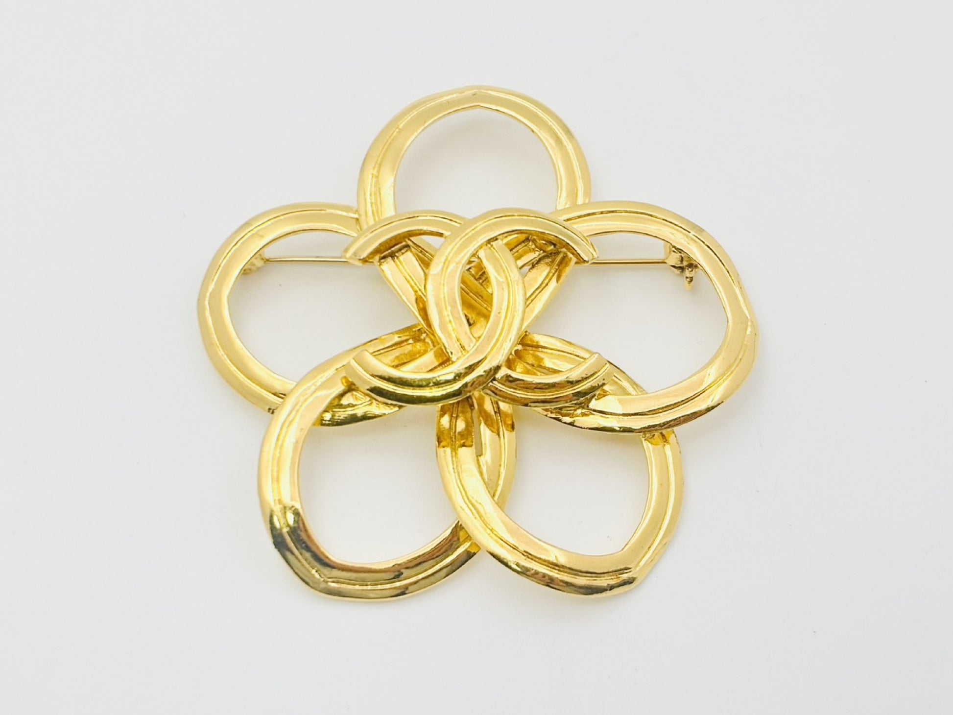 CHANEL Coco Mark Flower 96P Large Swing Brooch