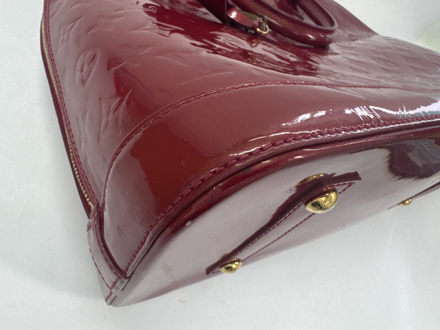LOUIS VUITTON Alma GM Vernis Handbag