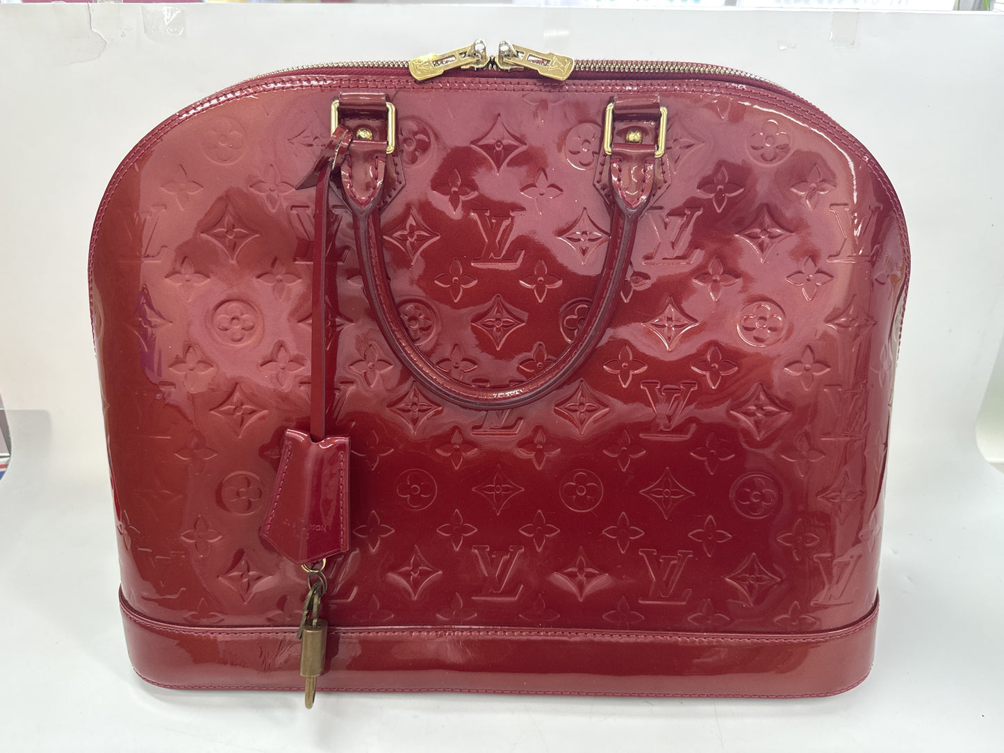 LOUIS VUITTON Alma GM Vernis Handbag