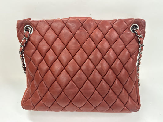 CHANEL Lambskin Matelasse Chain Shoulder Bag
