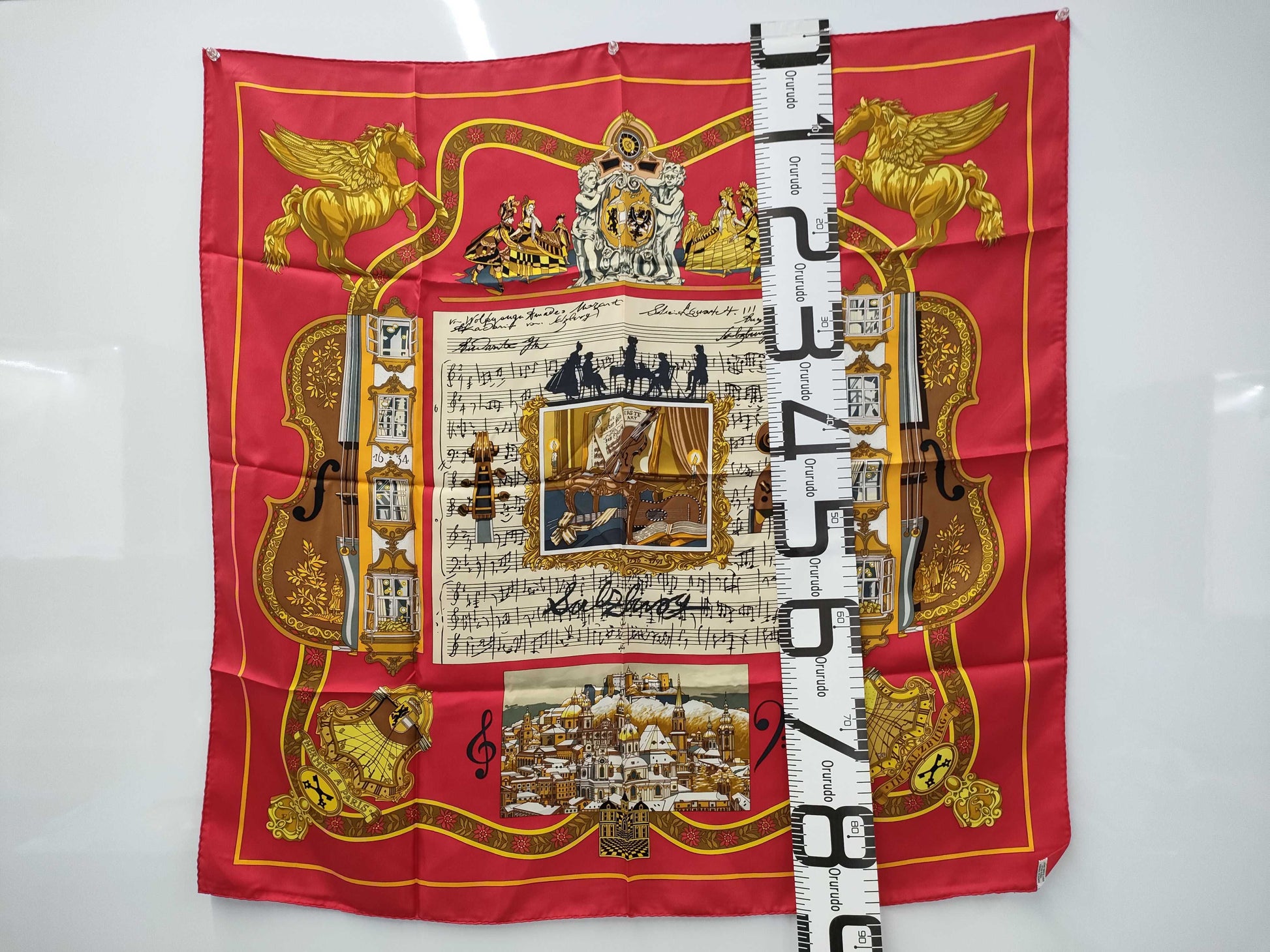 HERMES Carre90 Scarf