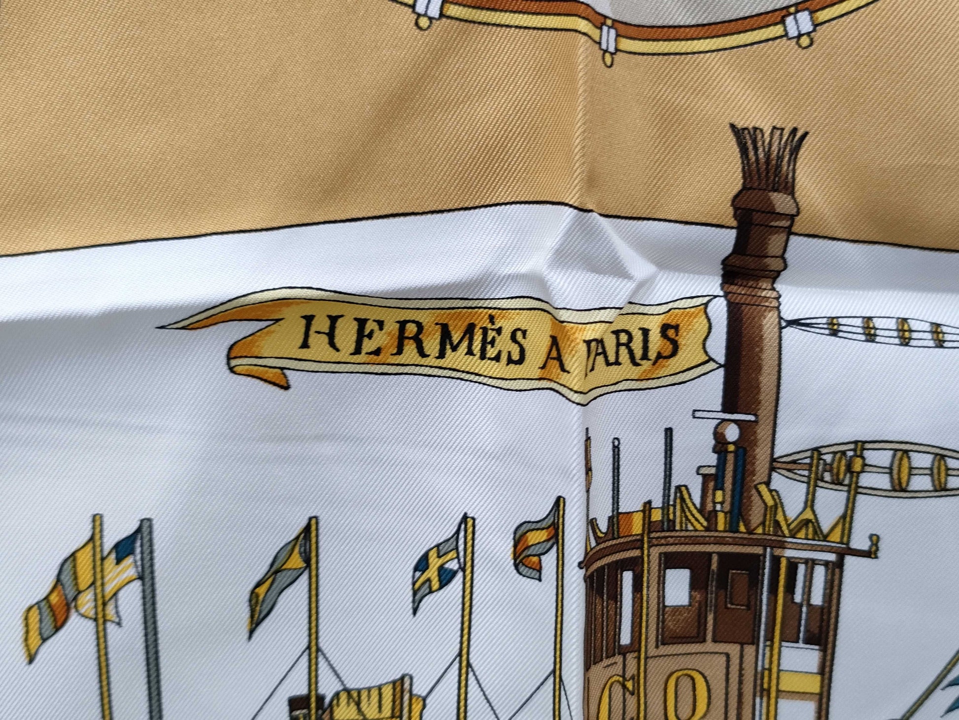 HERMES Carre90 Scarf