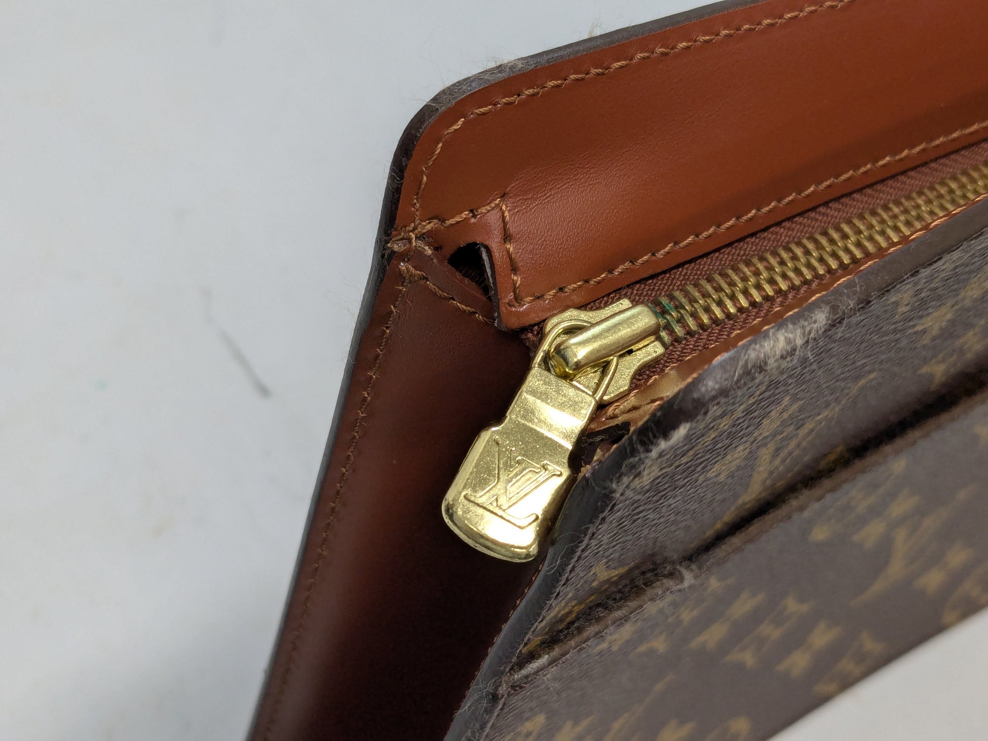 LOUIS VUITTON LV Monogram Pochette Homme Second Bag