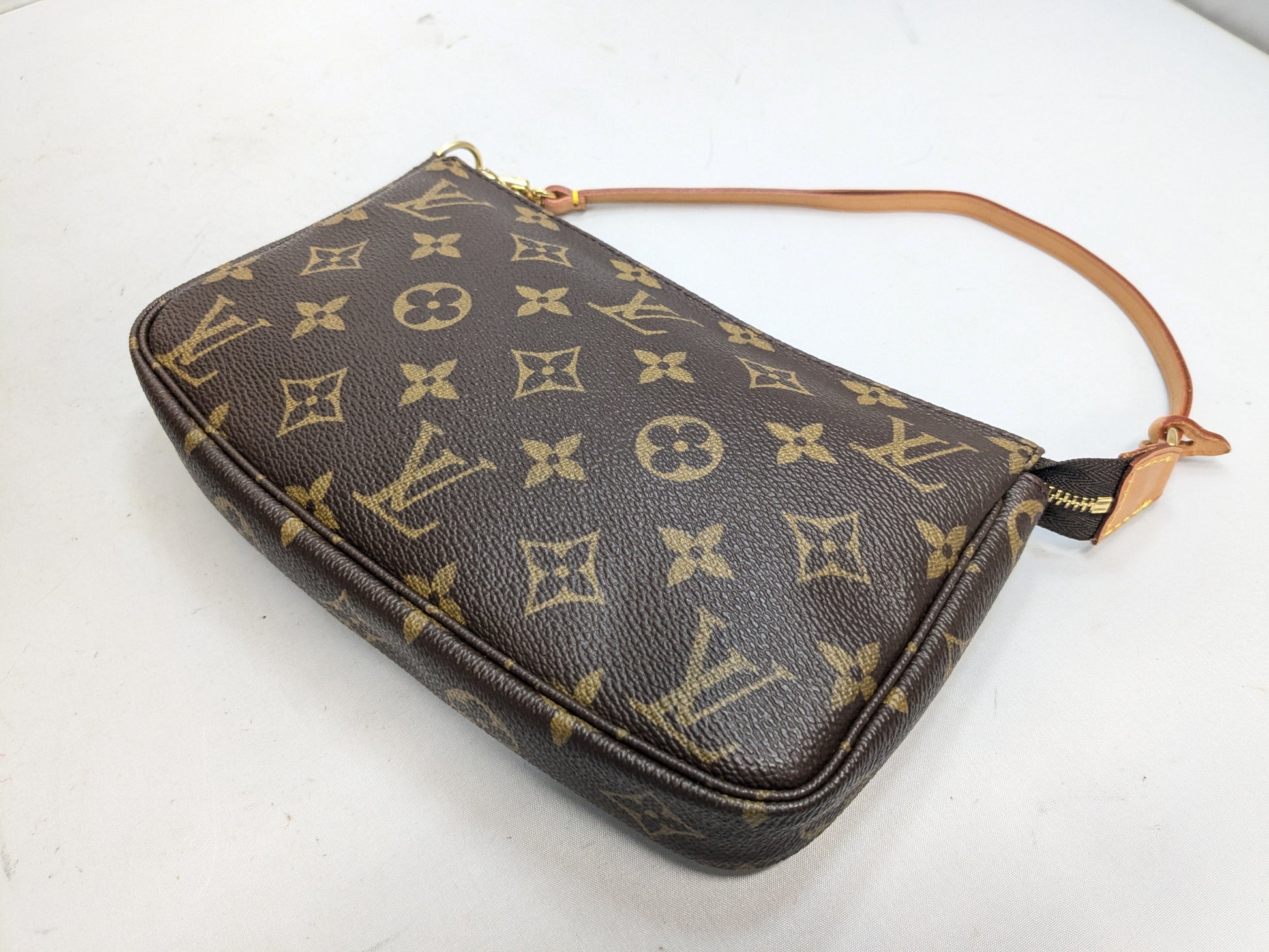 LOUIS VUITTON LV Monogram Accessoires Handbag