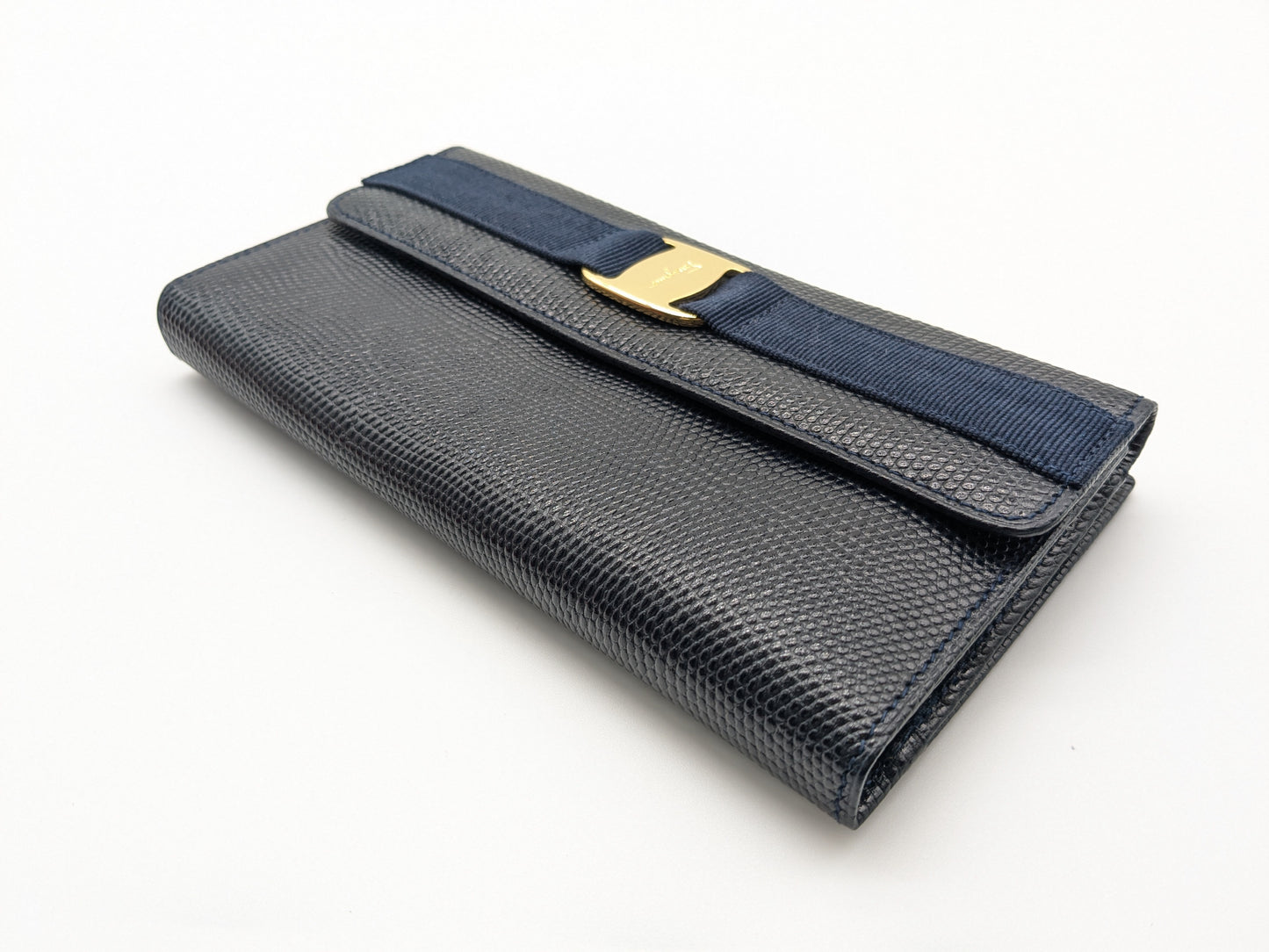 Salvatore Ferragamo Vala Gamaguchi Wallet Wallet