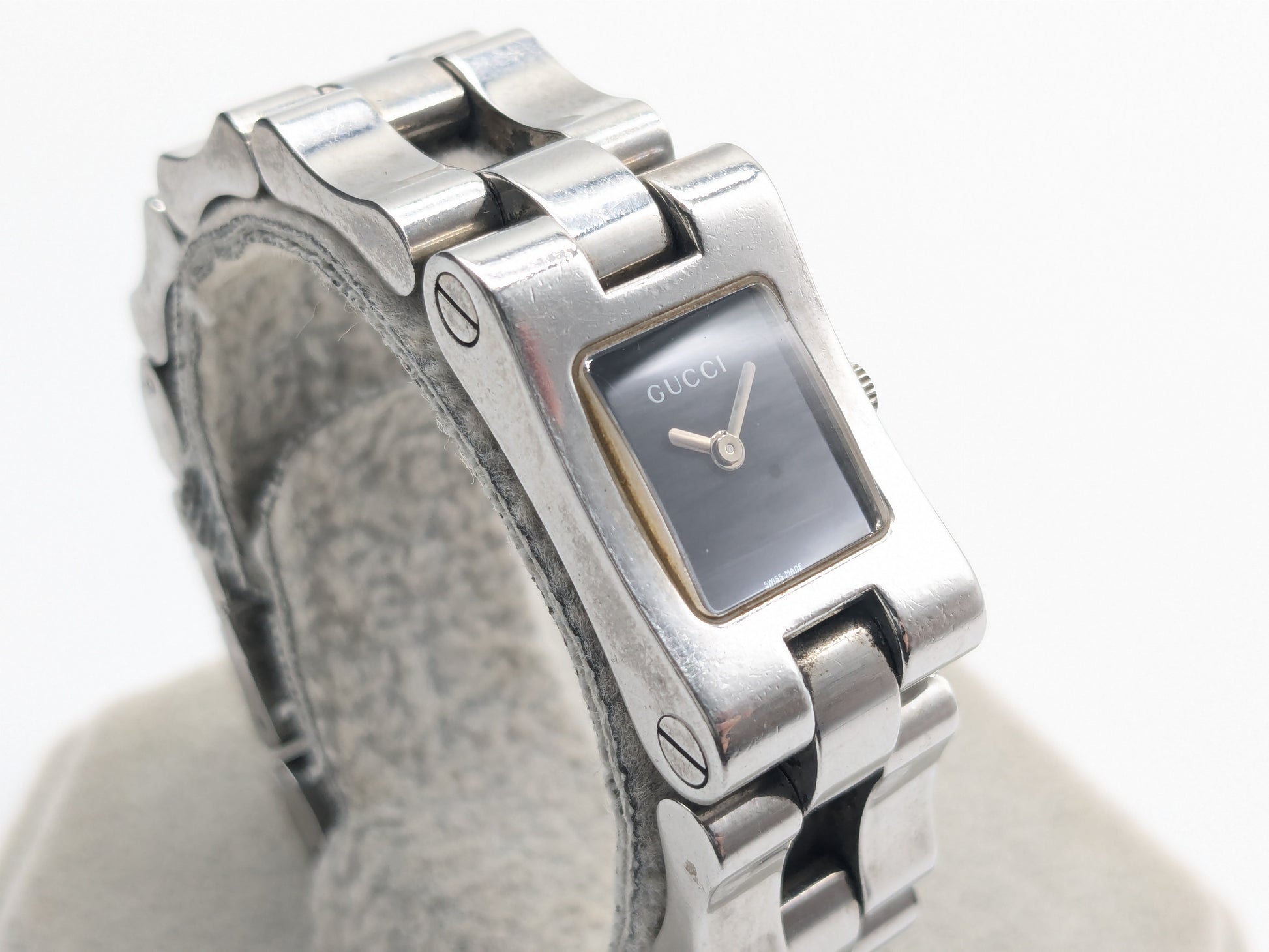 GUCCI 2305L 0079375 Quartz Black Dial Immovable Women's Watch