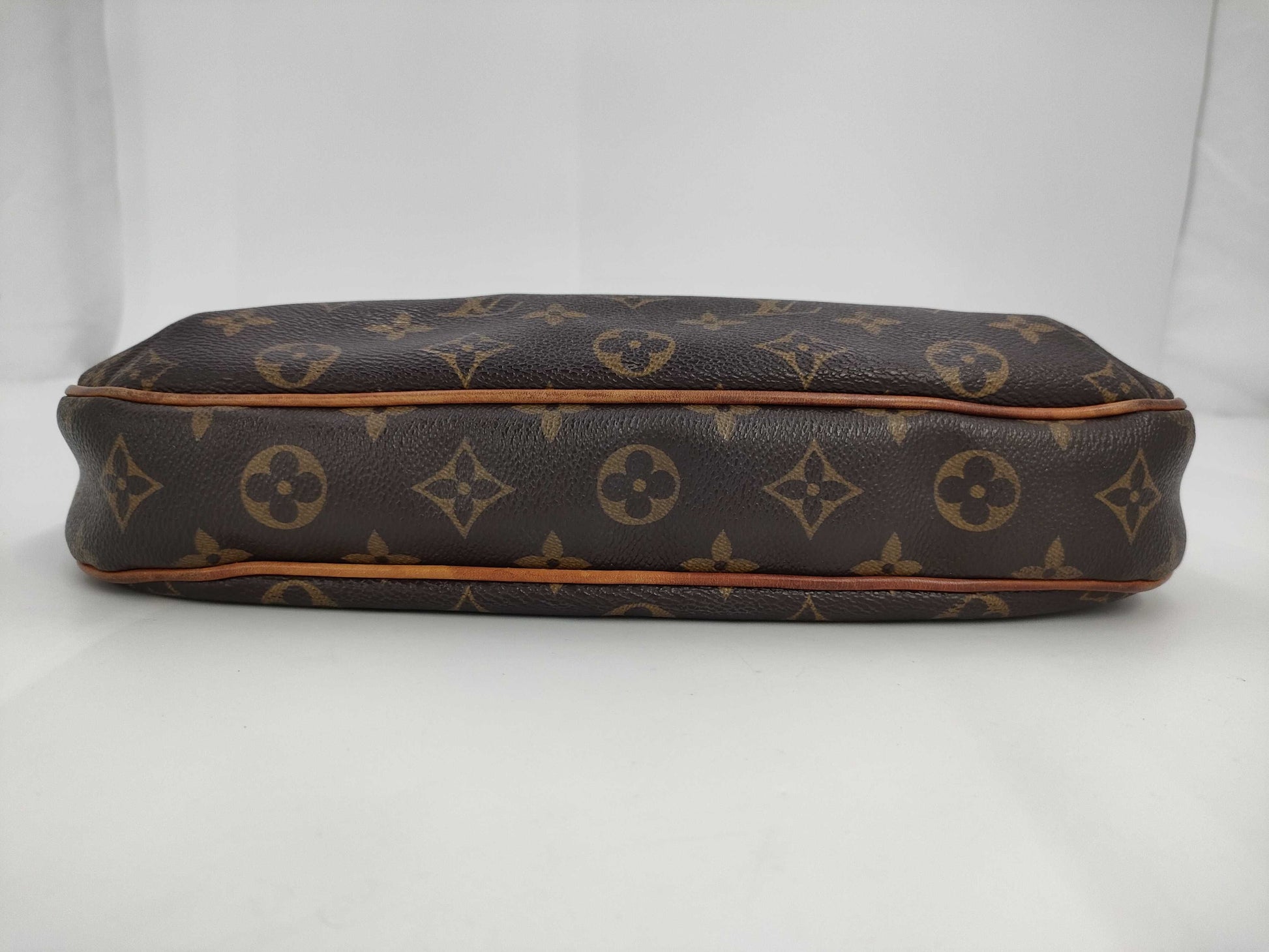 LOUIS VUITTON Louis Vuitton Monogram Odeon Shoulder Bag