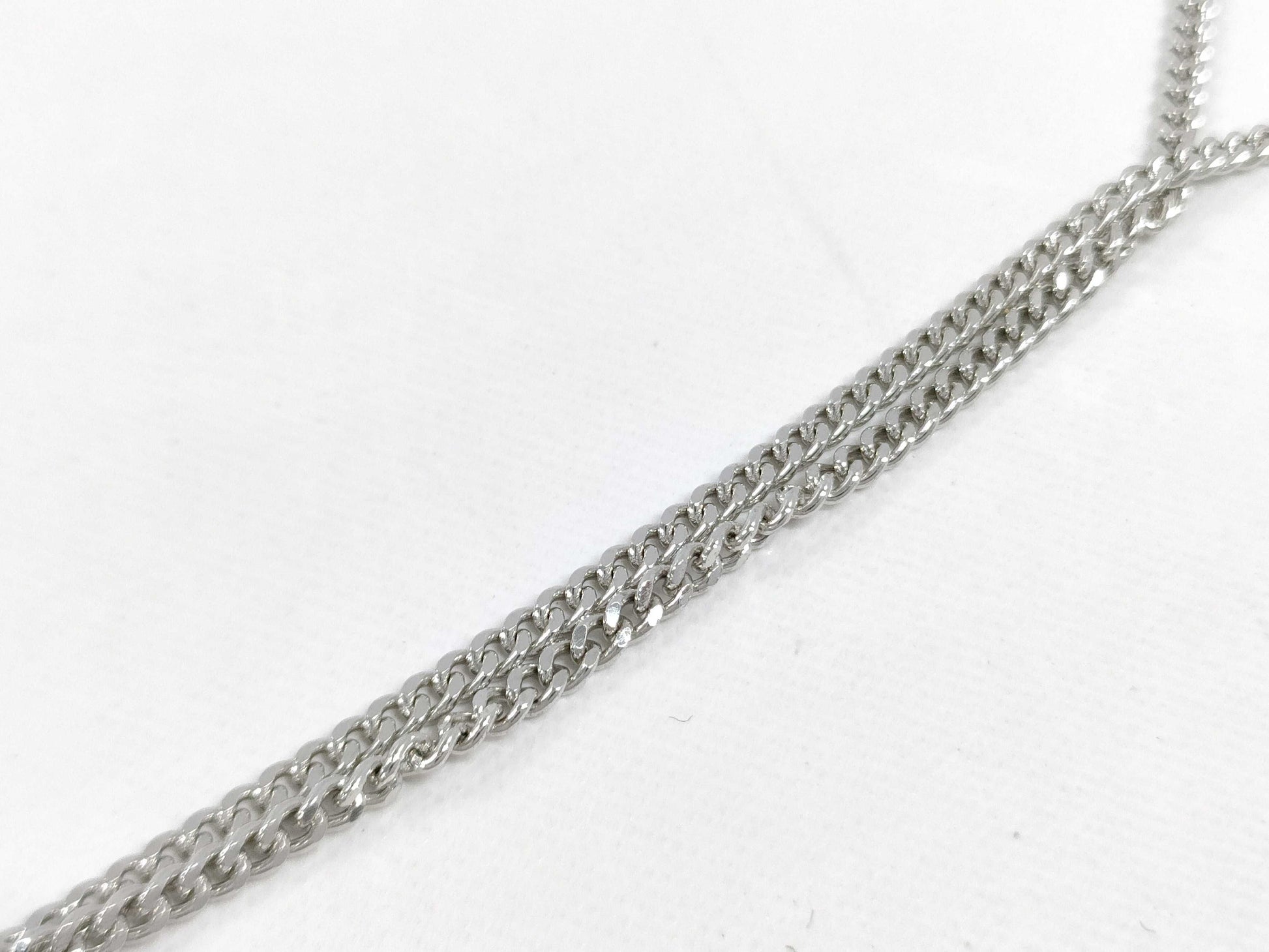Dior Christian Dior brand jewelry necklace and other accessories