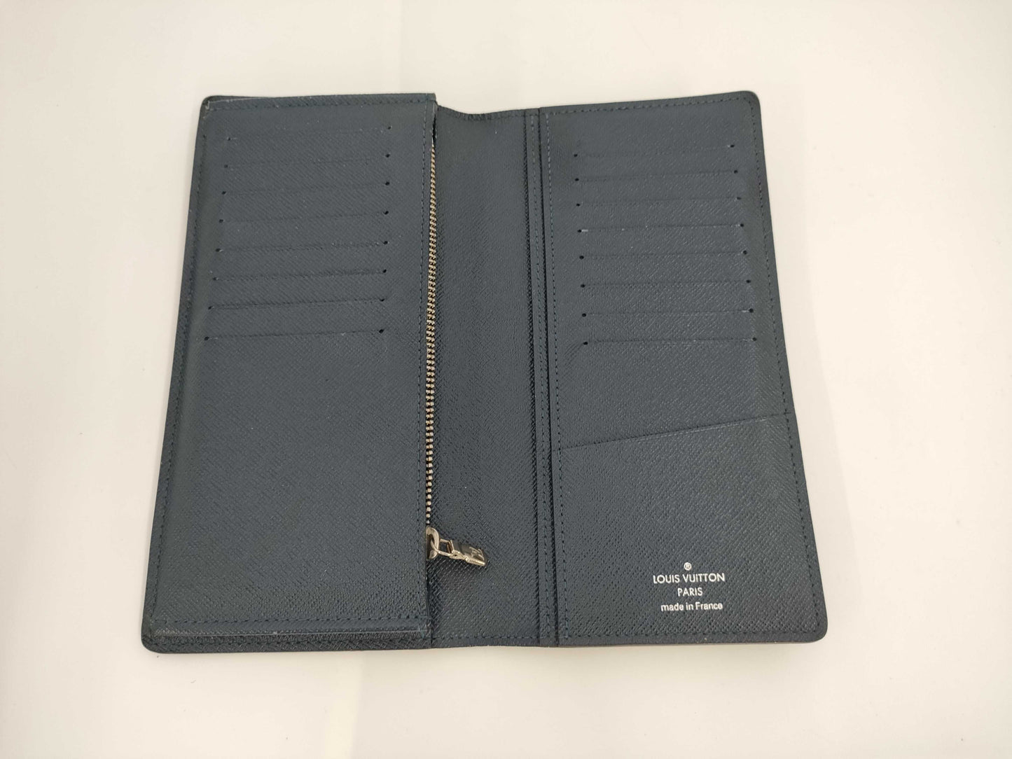 LOUIS VUITTON Vuitton Taiga Portefeuille Braza M30502 S*2166 Wallet