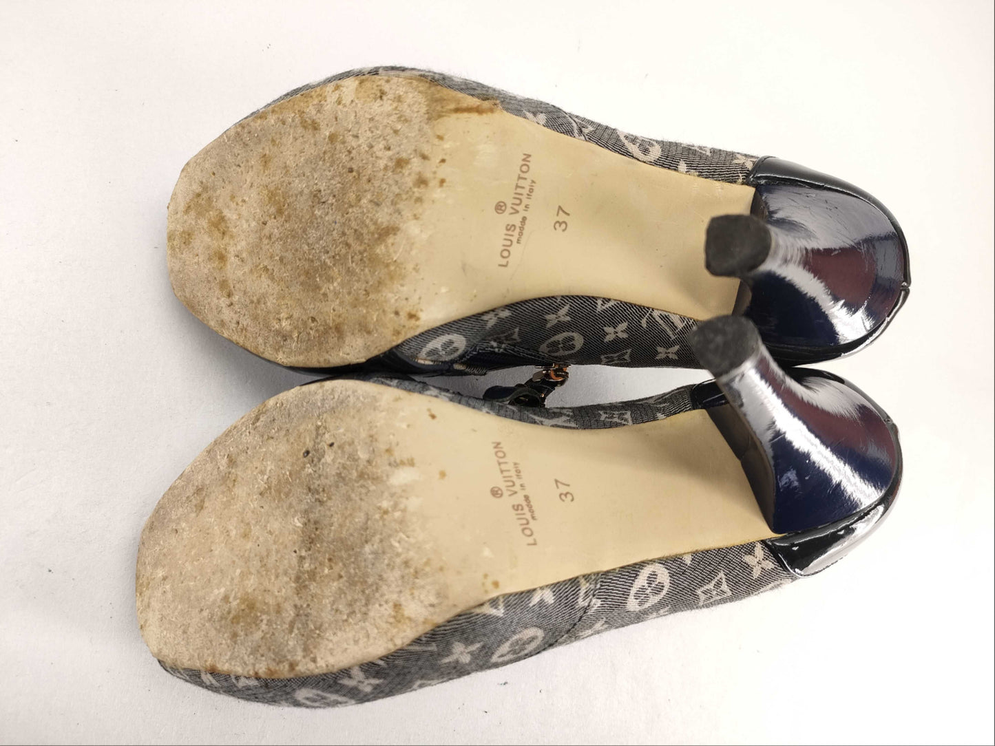 LOUIS VUITTON Monogram Mini Vuitton Sandals Monogram Sandals